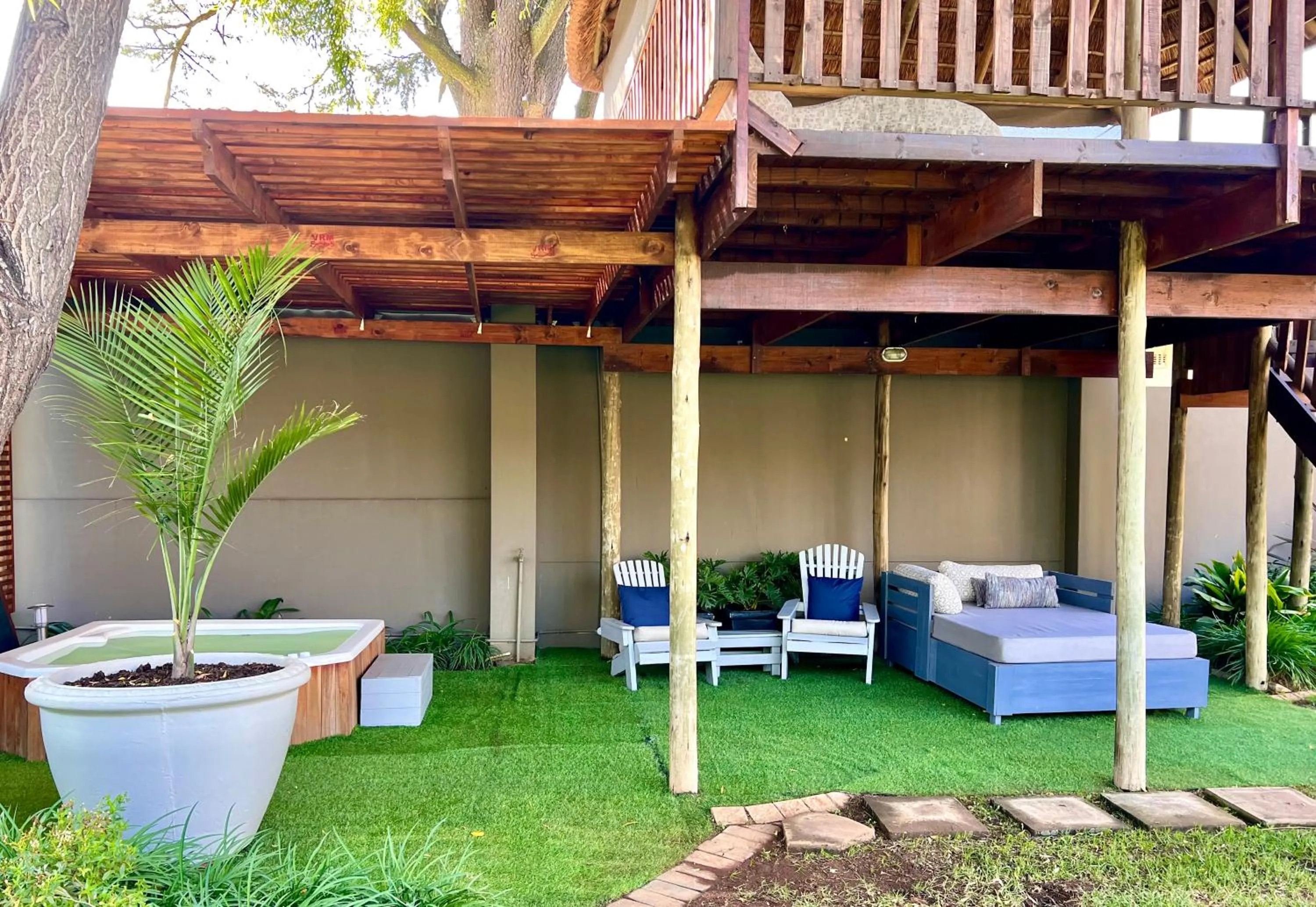 One O Eight Boutique Hotel