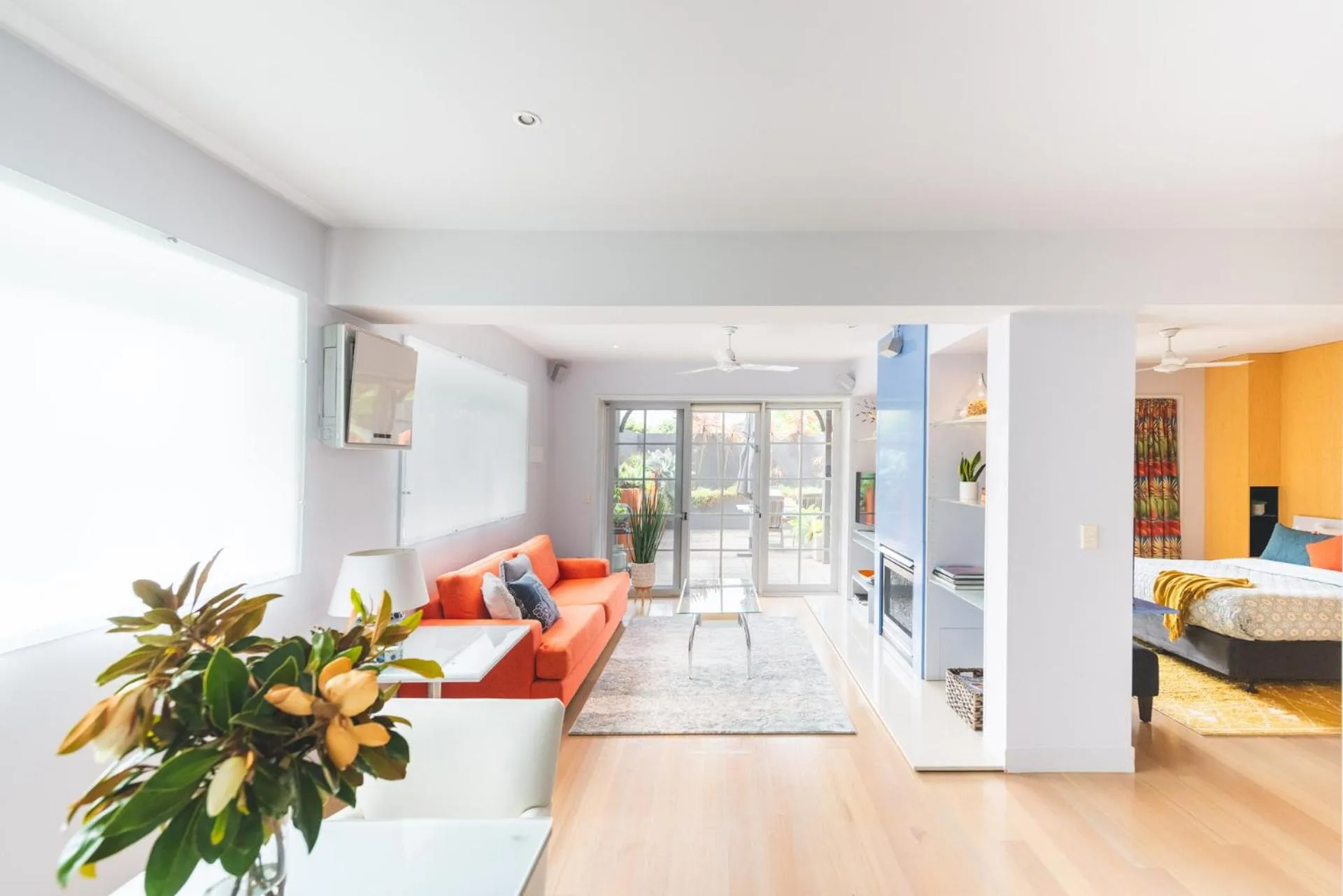 Bed in Rhyll Haven Luxury Getaway Apartments