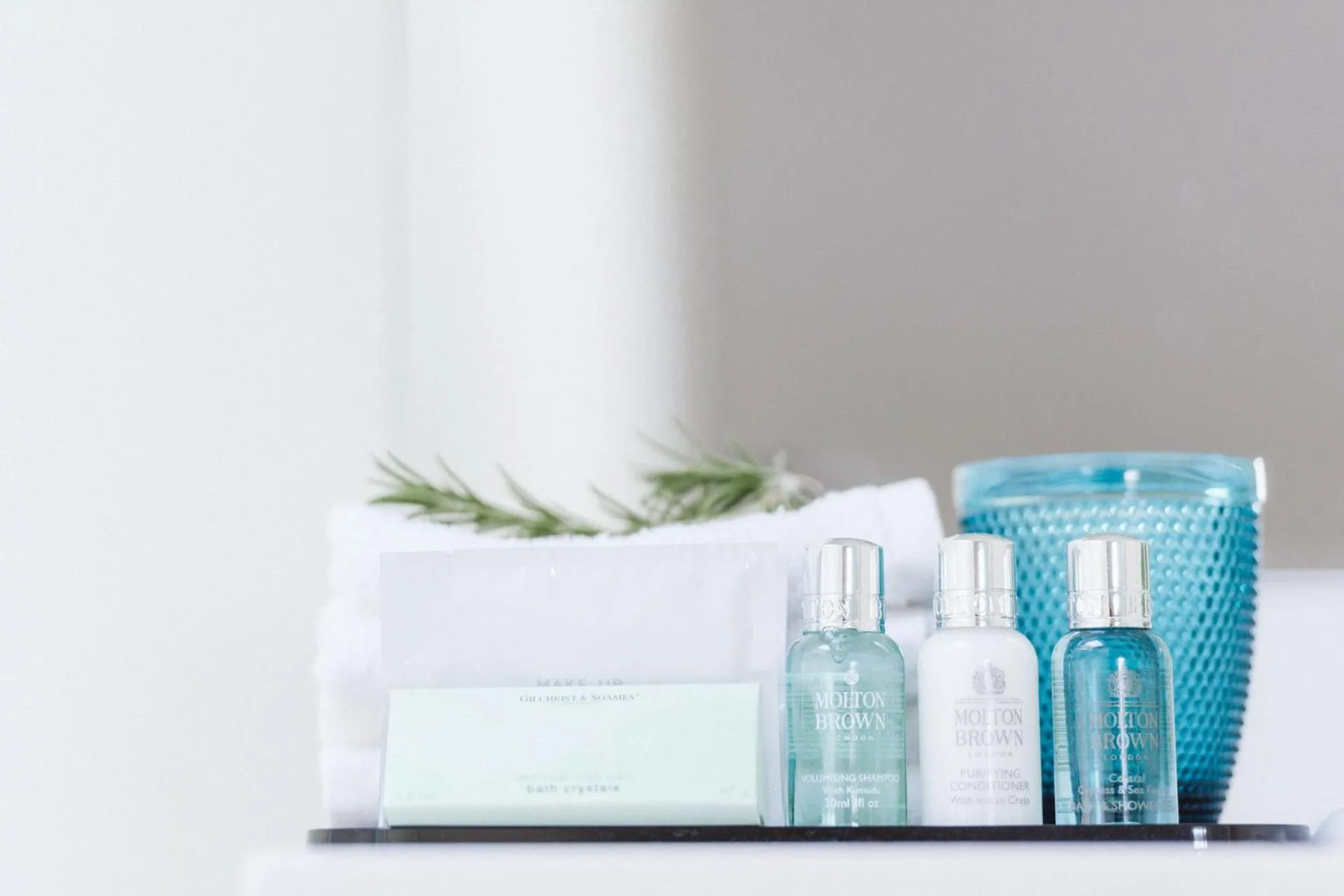 Bathroom in Rhyll Haven Luxury Getaway Apartments