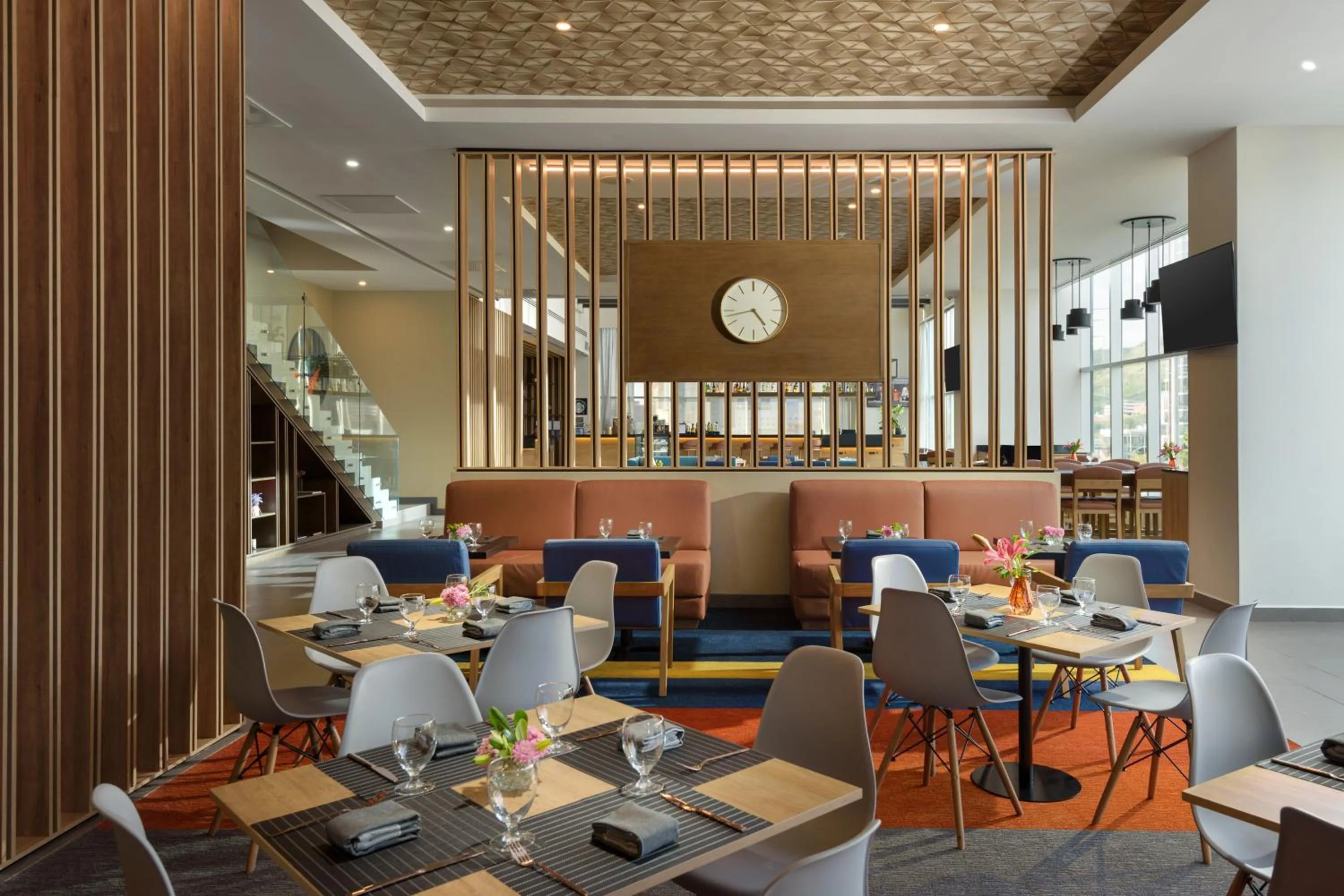 Restaurant/places to eat in Hyatt Place Monterrey Valle