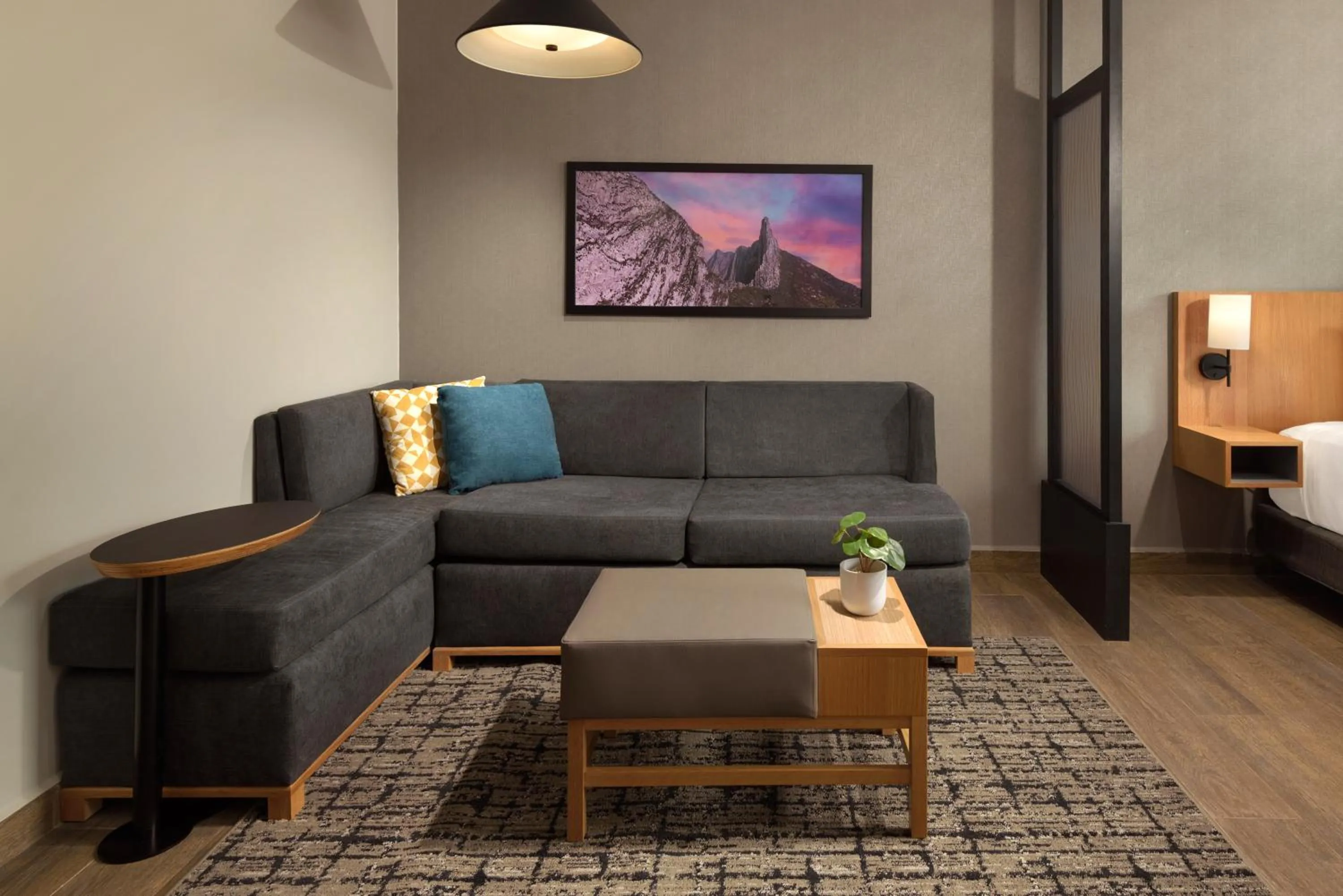 Living room, Bed in Hyatt Place Monterrey Valle