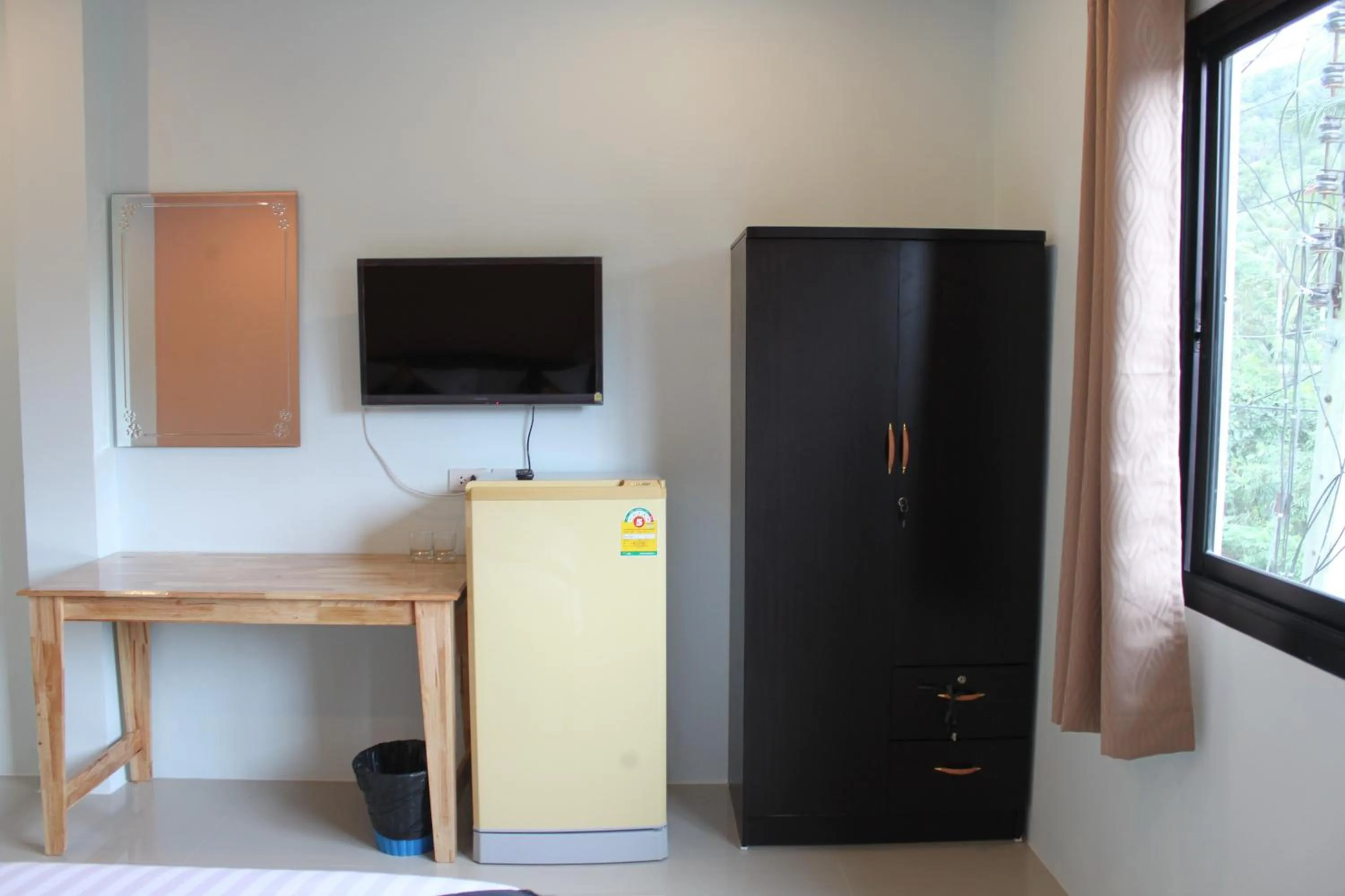 Photo of the whole room in Maehaad Guesthouse