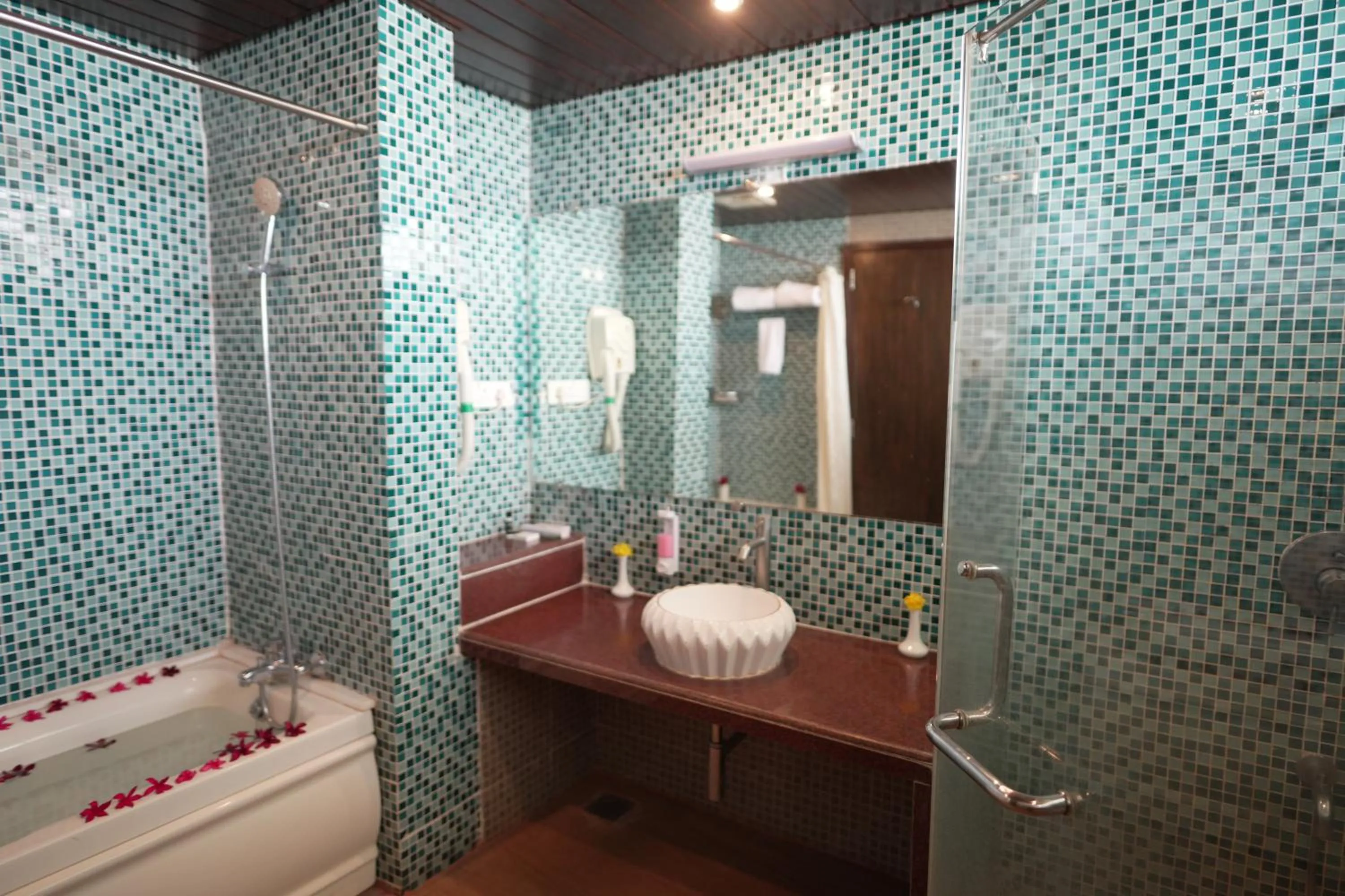 Bathroom in Greenleaf The Resort & Spa, Ganpatipule