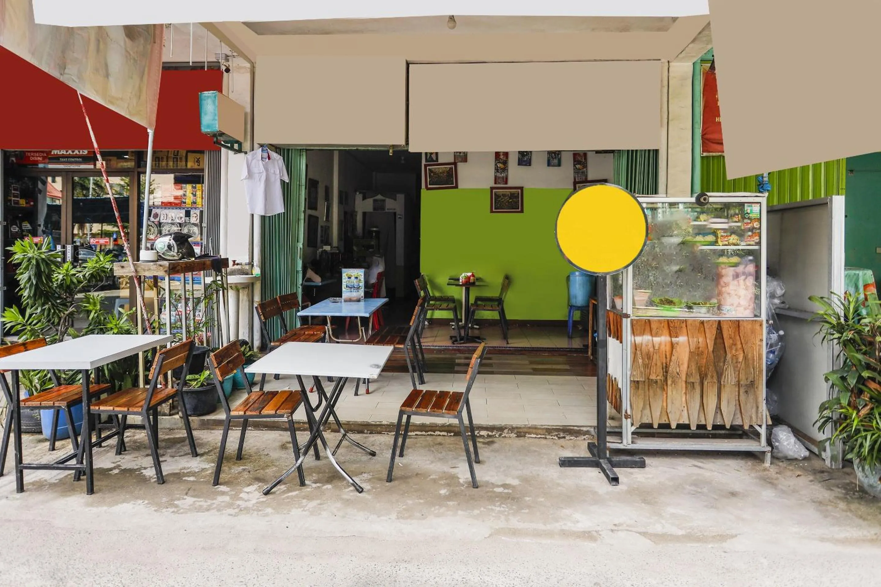Facade/entrance in Hotel O Wr House Syariah BatamNearEast Coast Park