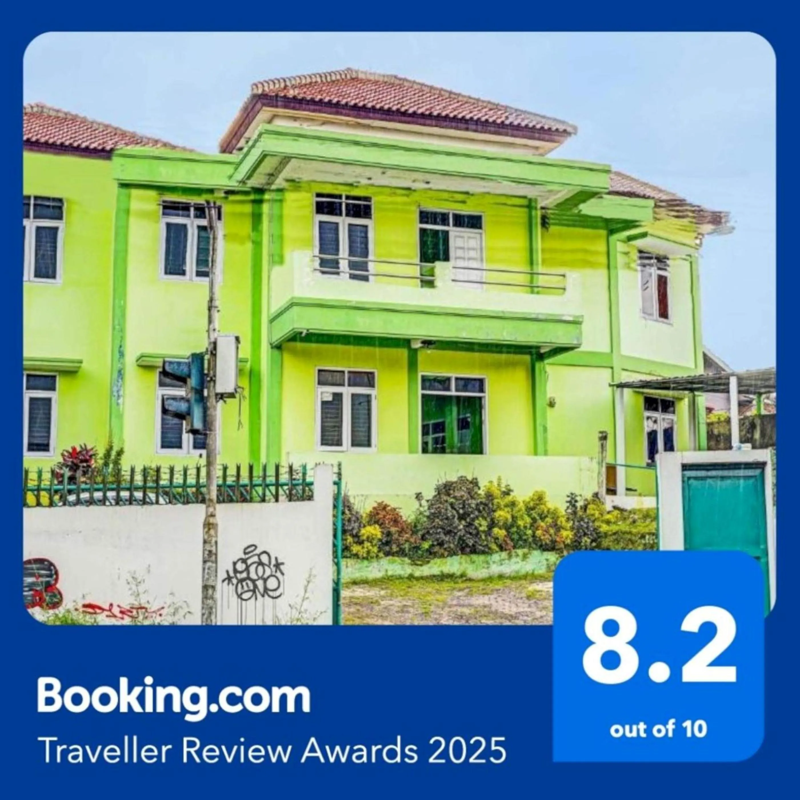 Property building in SPOT ON 91325 Pondok Hijau Guest House Syariah