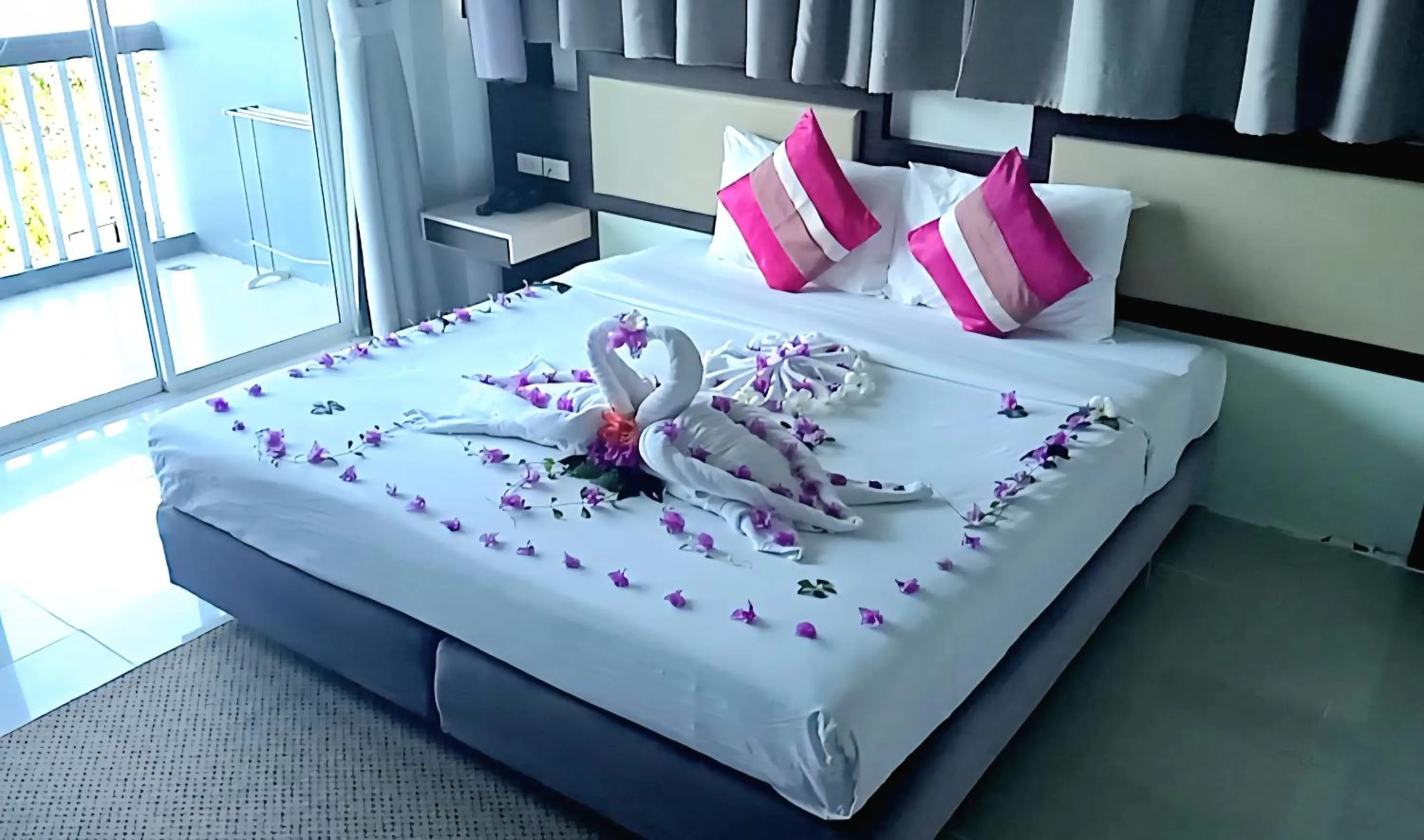 Bedroom, Bed in AM Surin Place