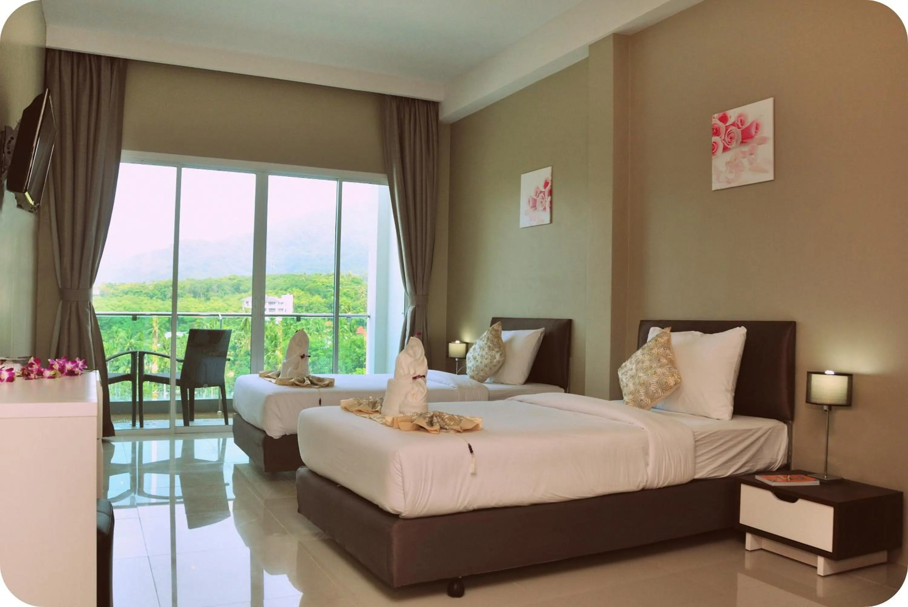 Bed in AM Surin Place