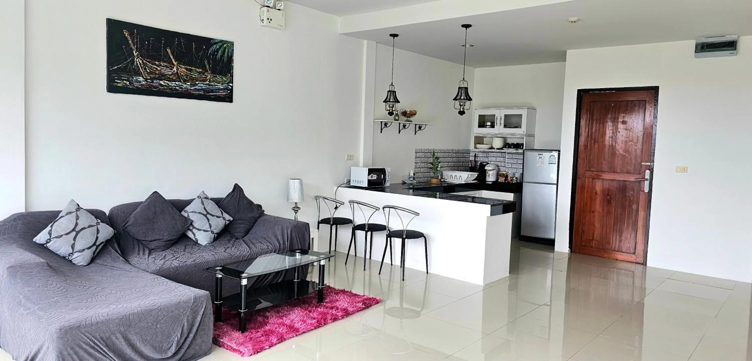 Kitchen or kitchenette in AM Surin Place