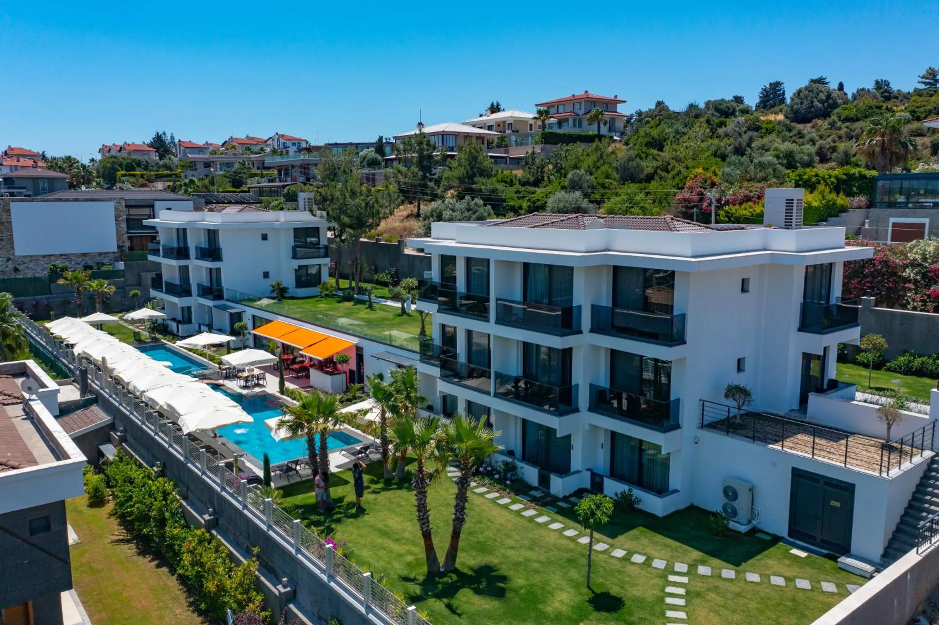 Property building in Selluka