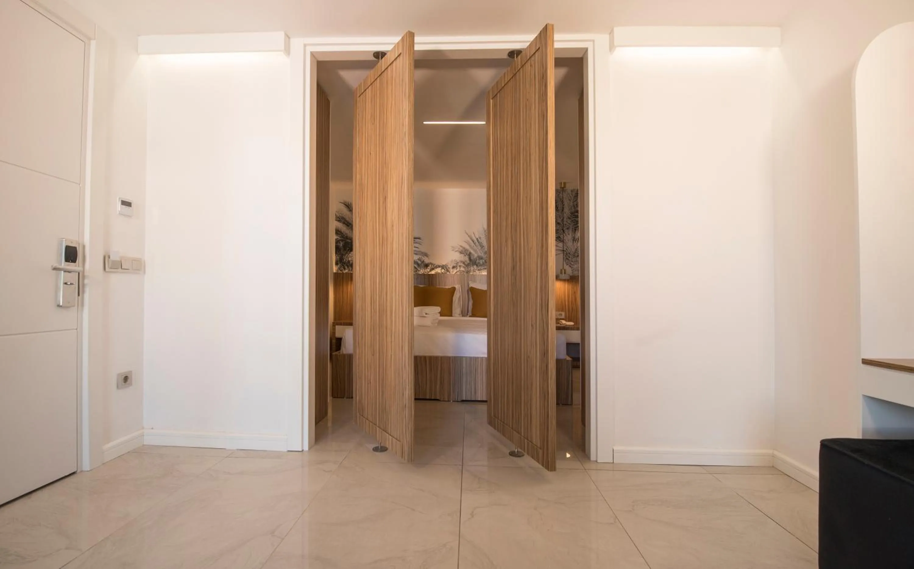 Photo of the whole room in Selluka