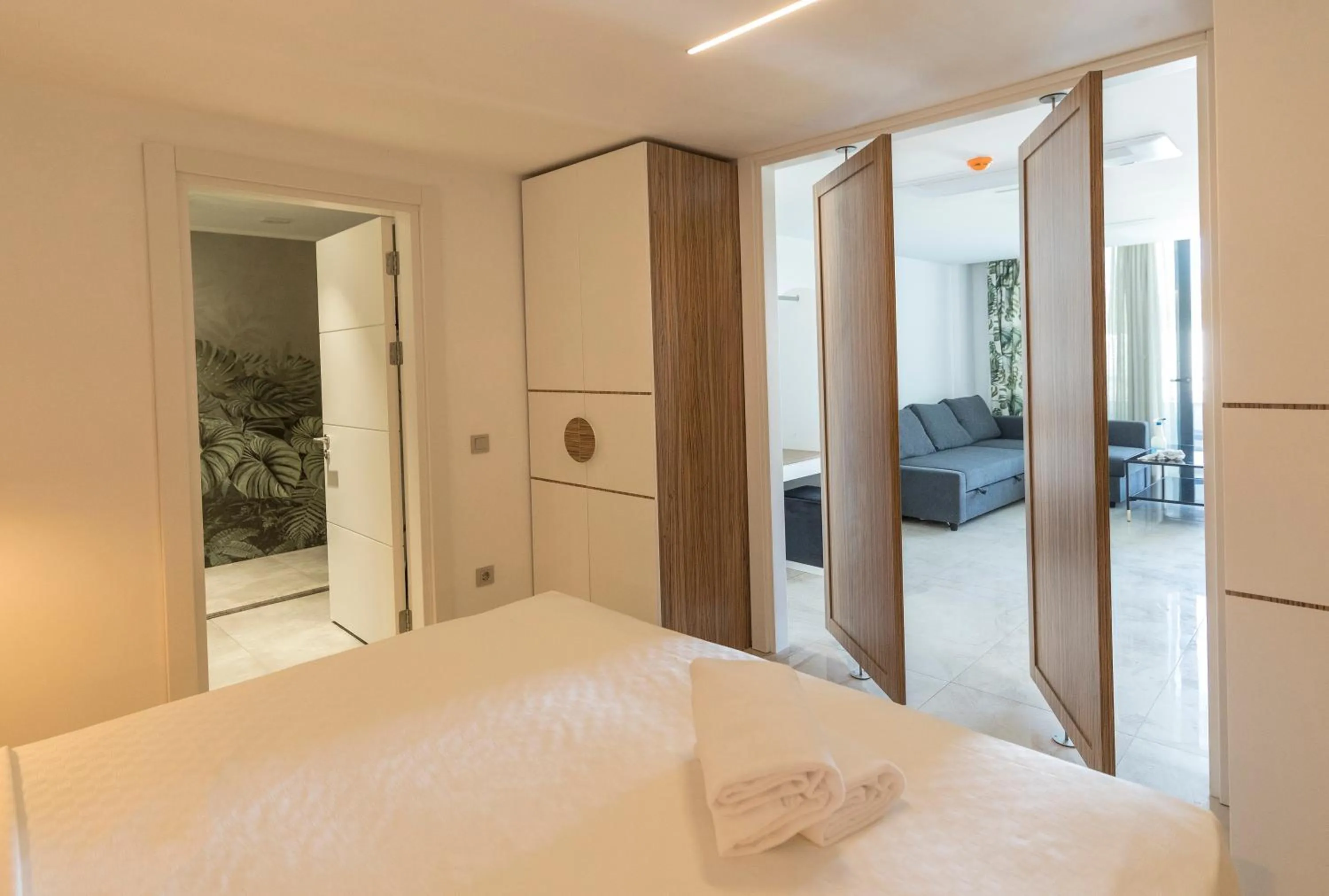 Photo of the whole room in Selluka