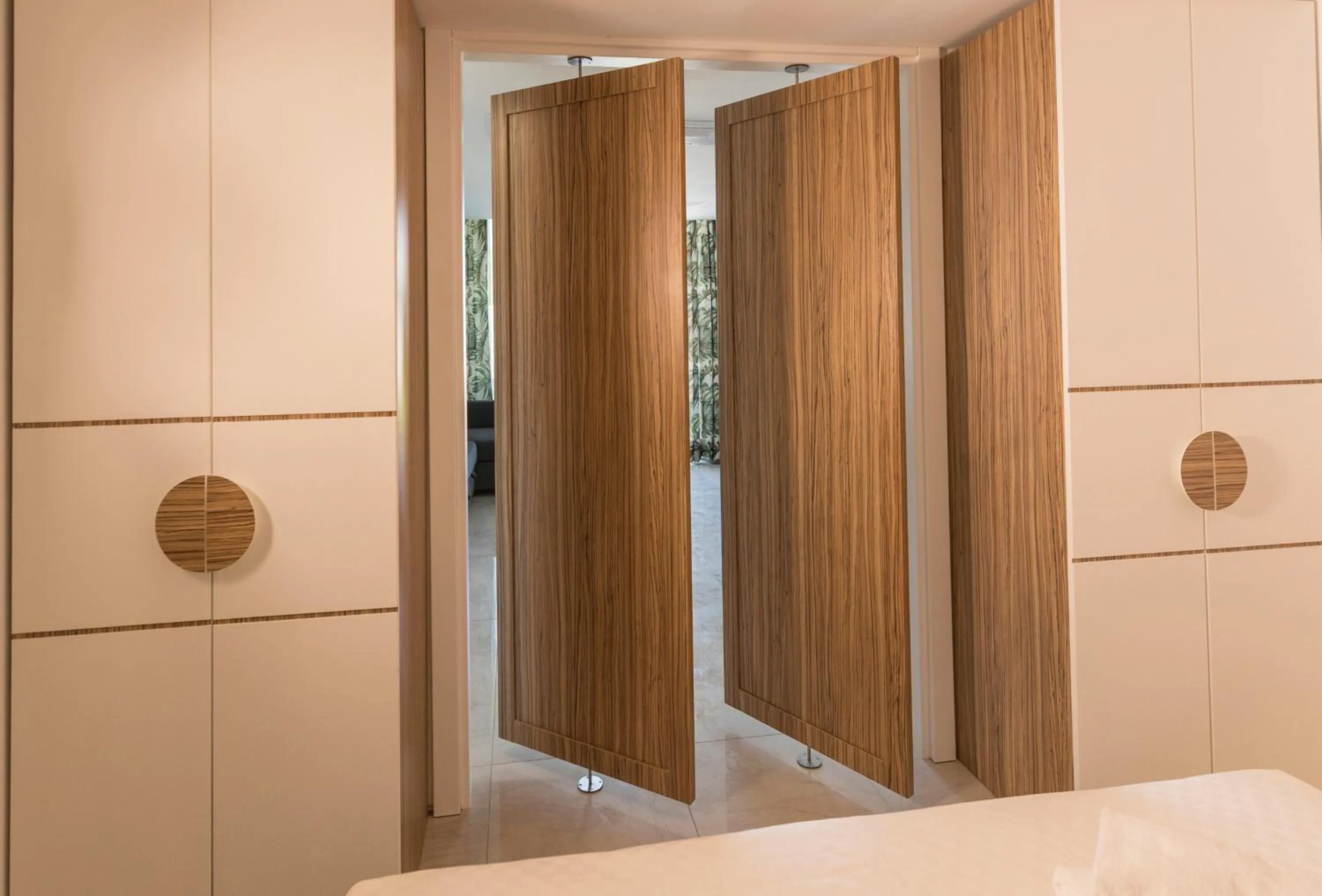 Photo of the whole room in Selluka