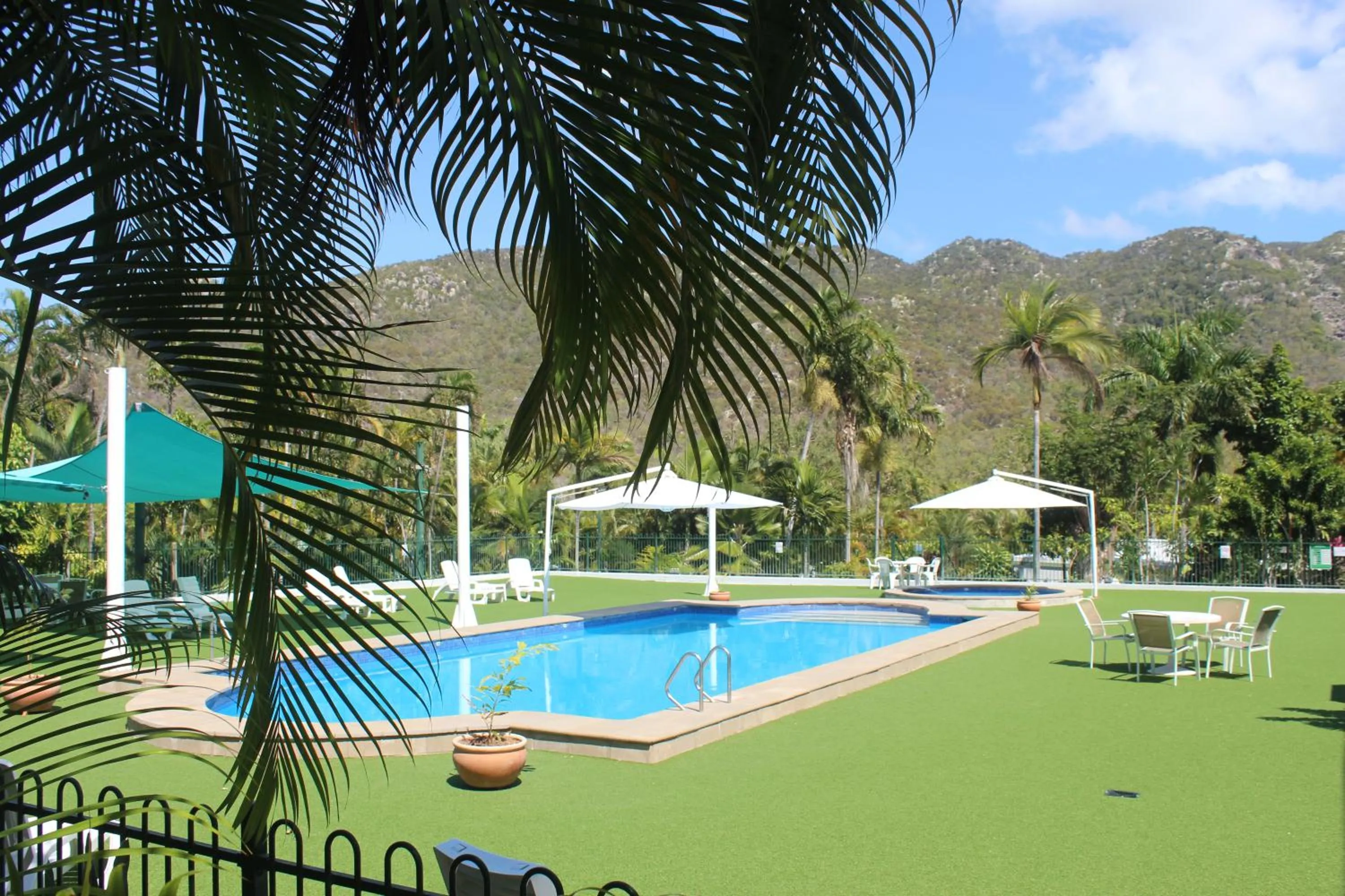 Swimming pool in Amaroo On Mandalay, Magnetic Island
