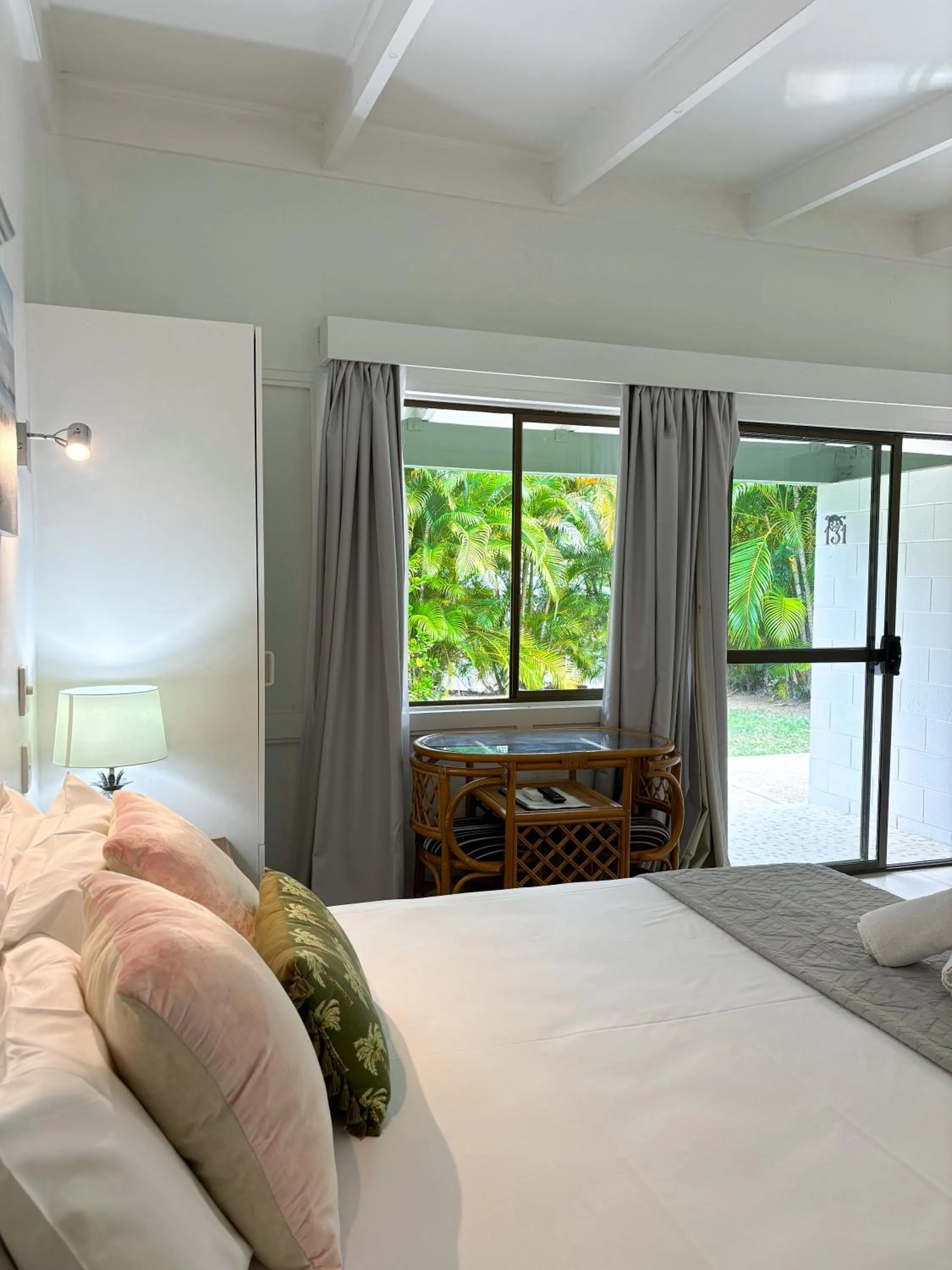 Bed in Amaroo On Mandalay, Magnetic Island