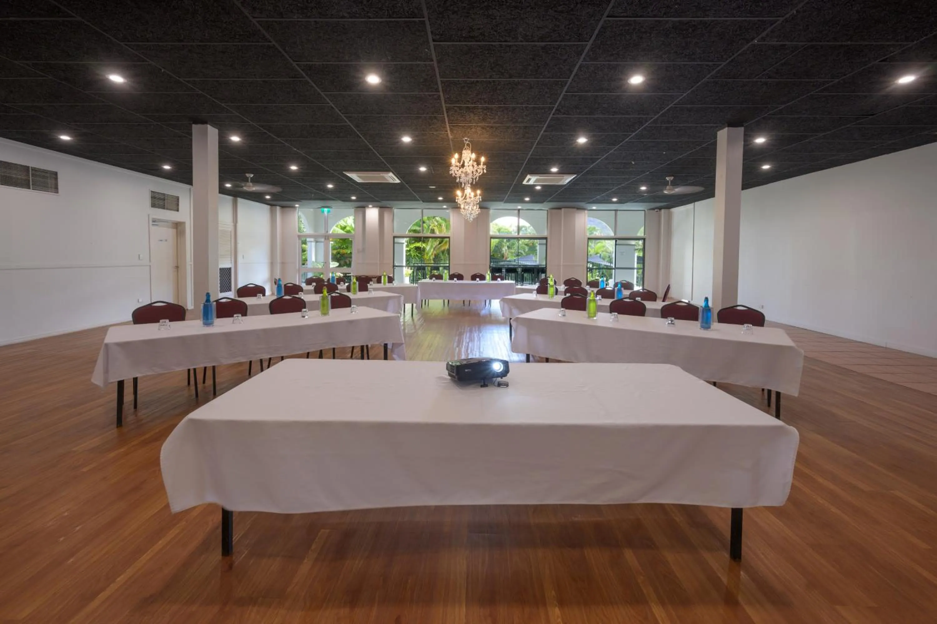 Property building in Amaroo On Mandalay, Magnetic Island