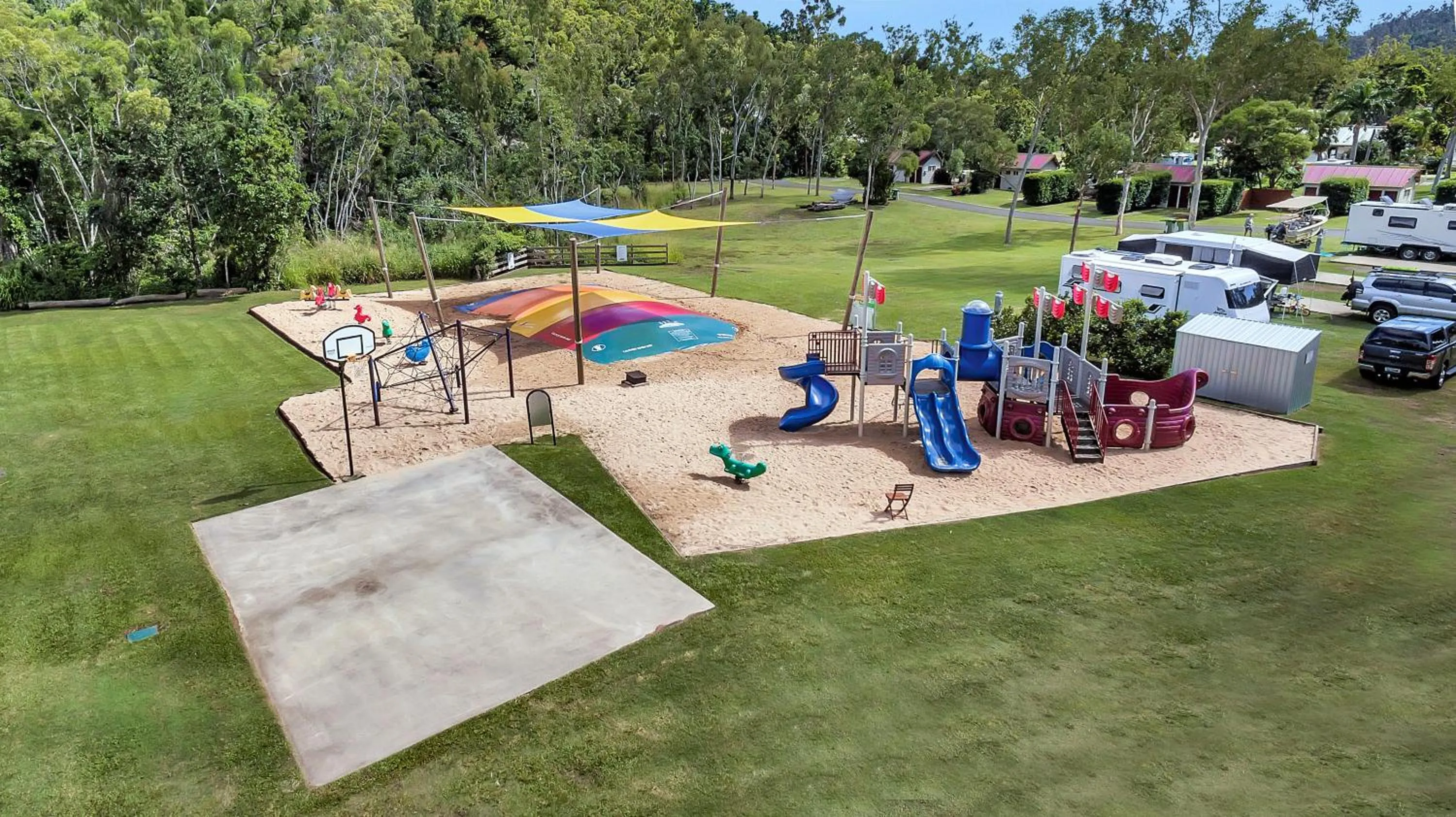 Property building in Discovery Parks - Airlie Beach