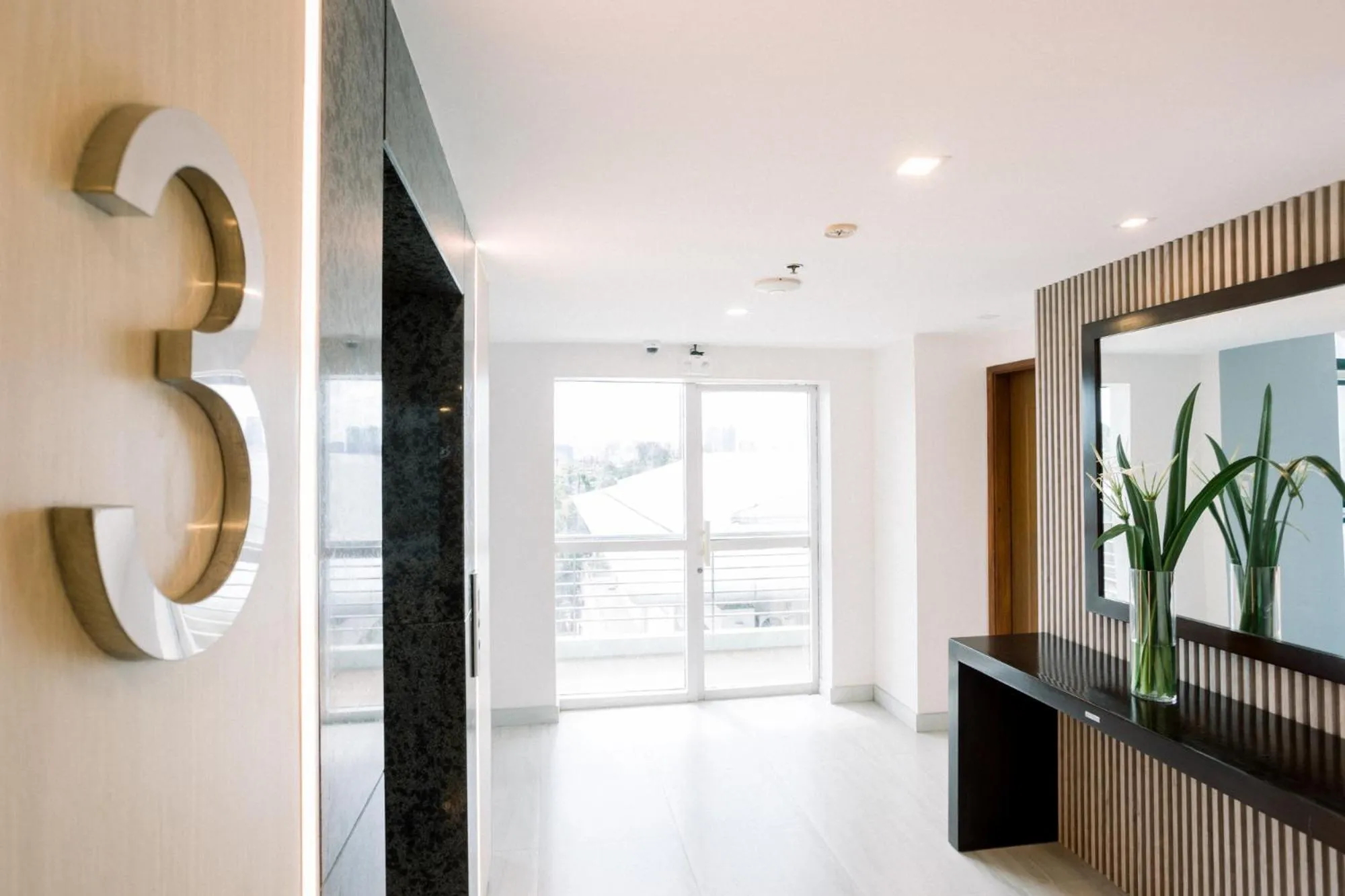 elevator in Allure Hotel & Suites