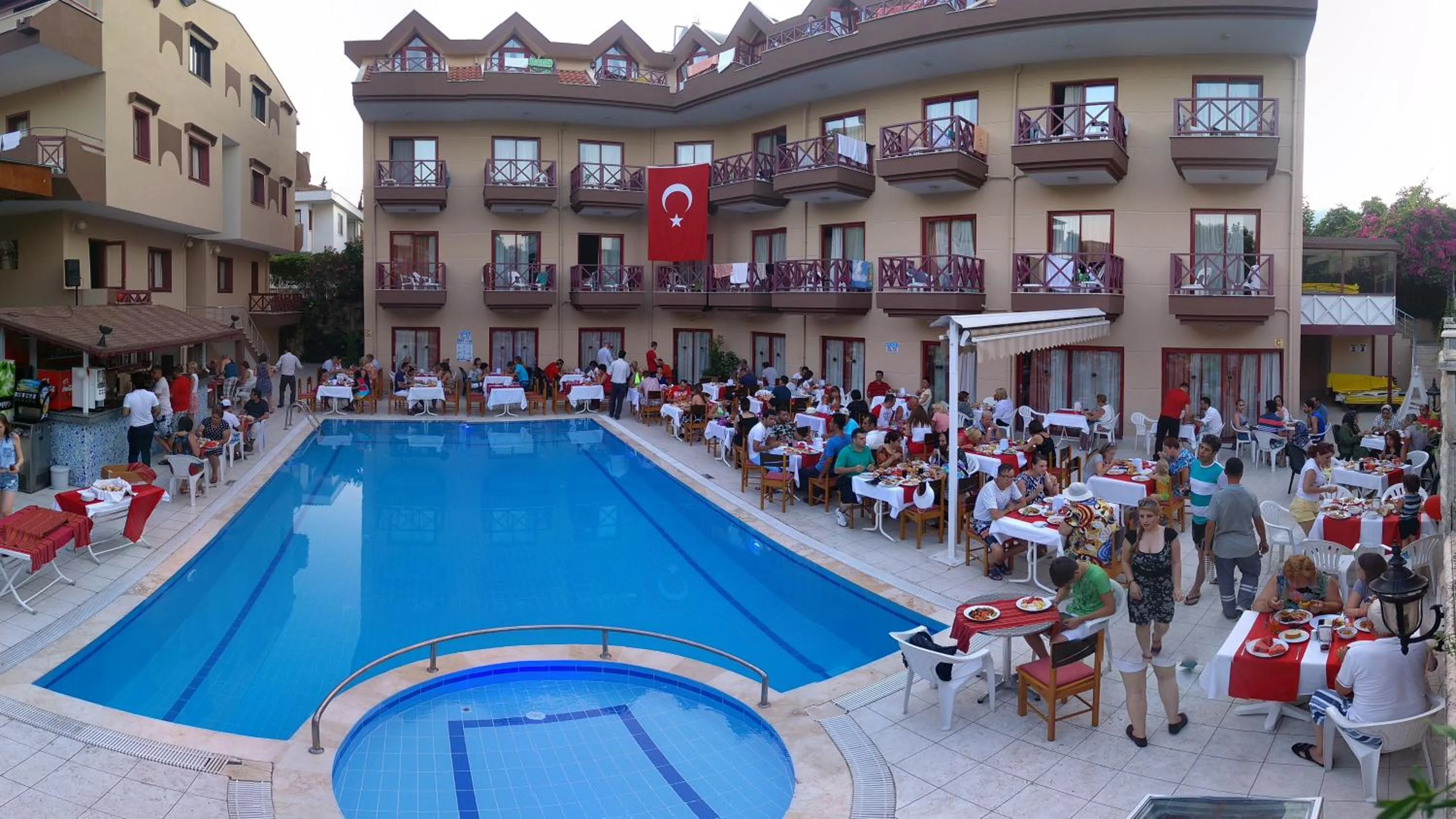 Swimming pool in HİMEROS BEACH HOTEL