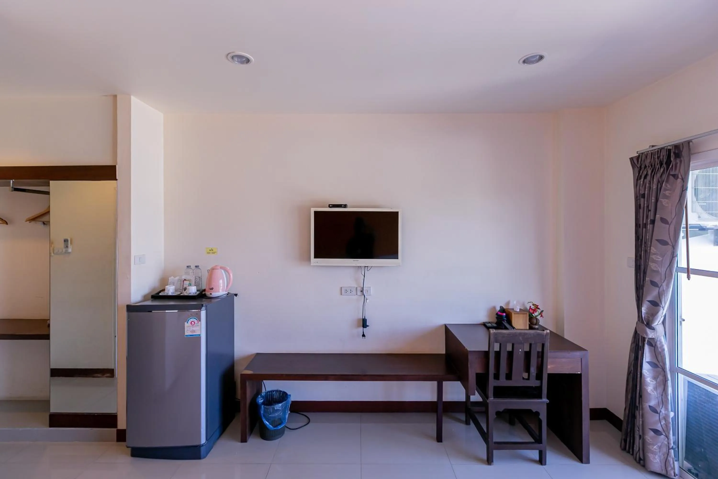 Dining area in Panwalee Hotel