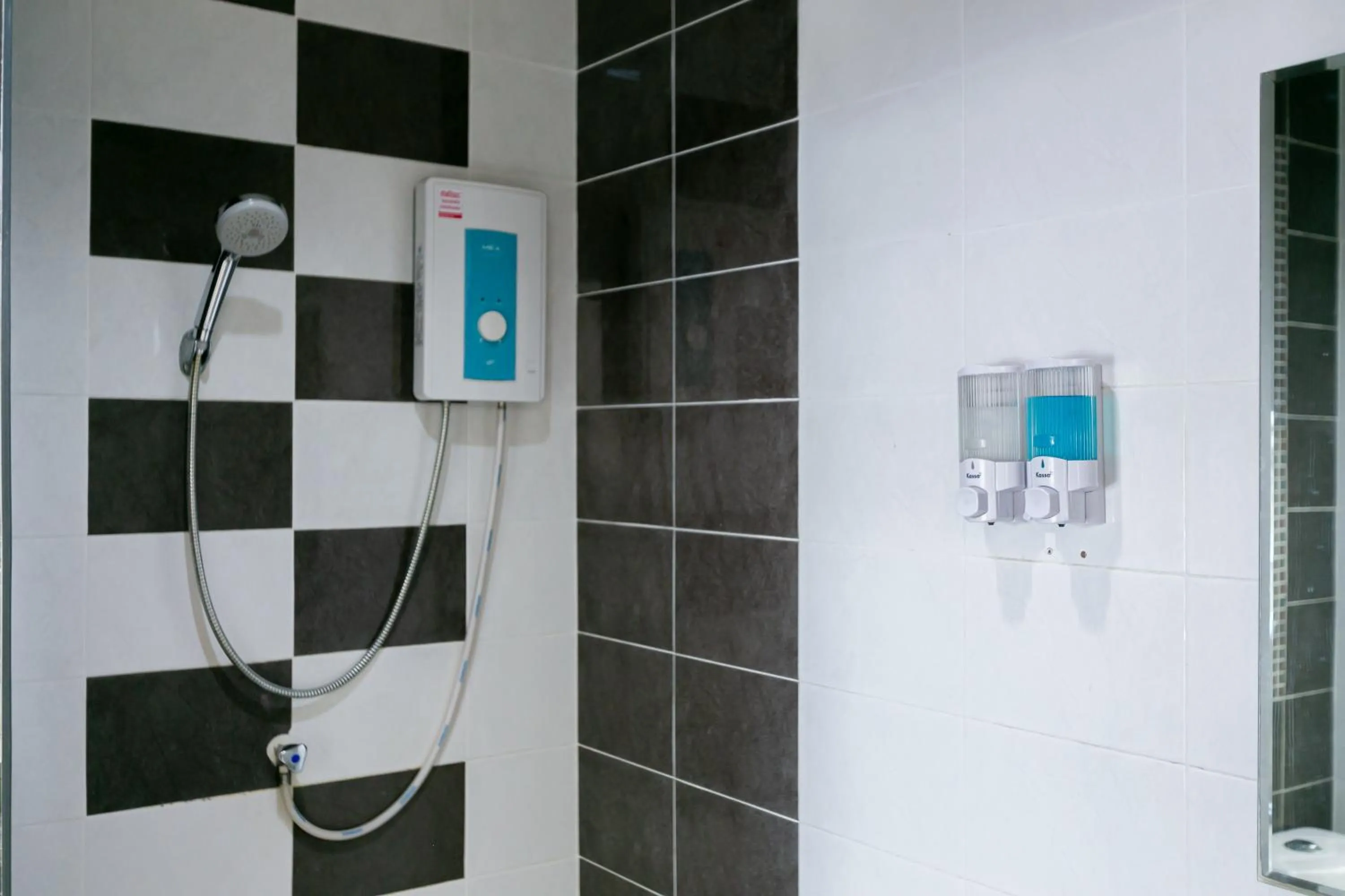 Bathroom in Panwalee Hotel