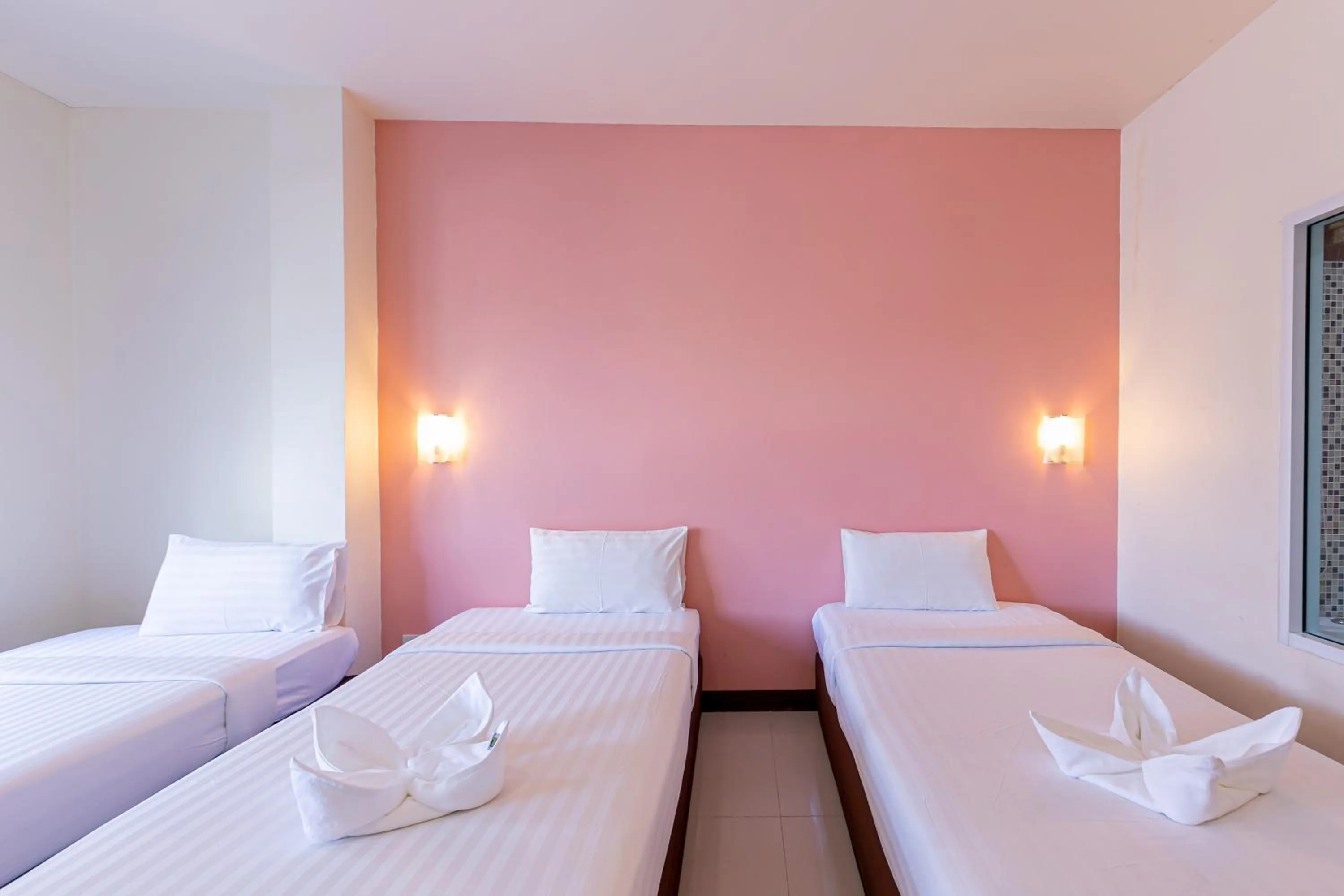 Bed in Panwalee Hotel