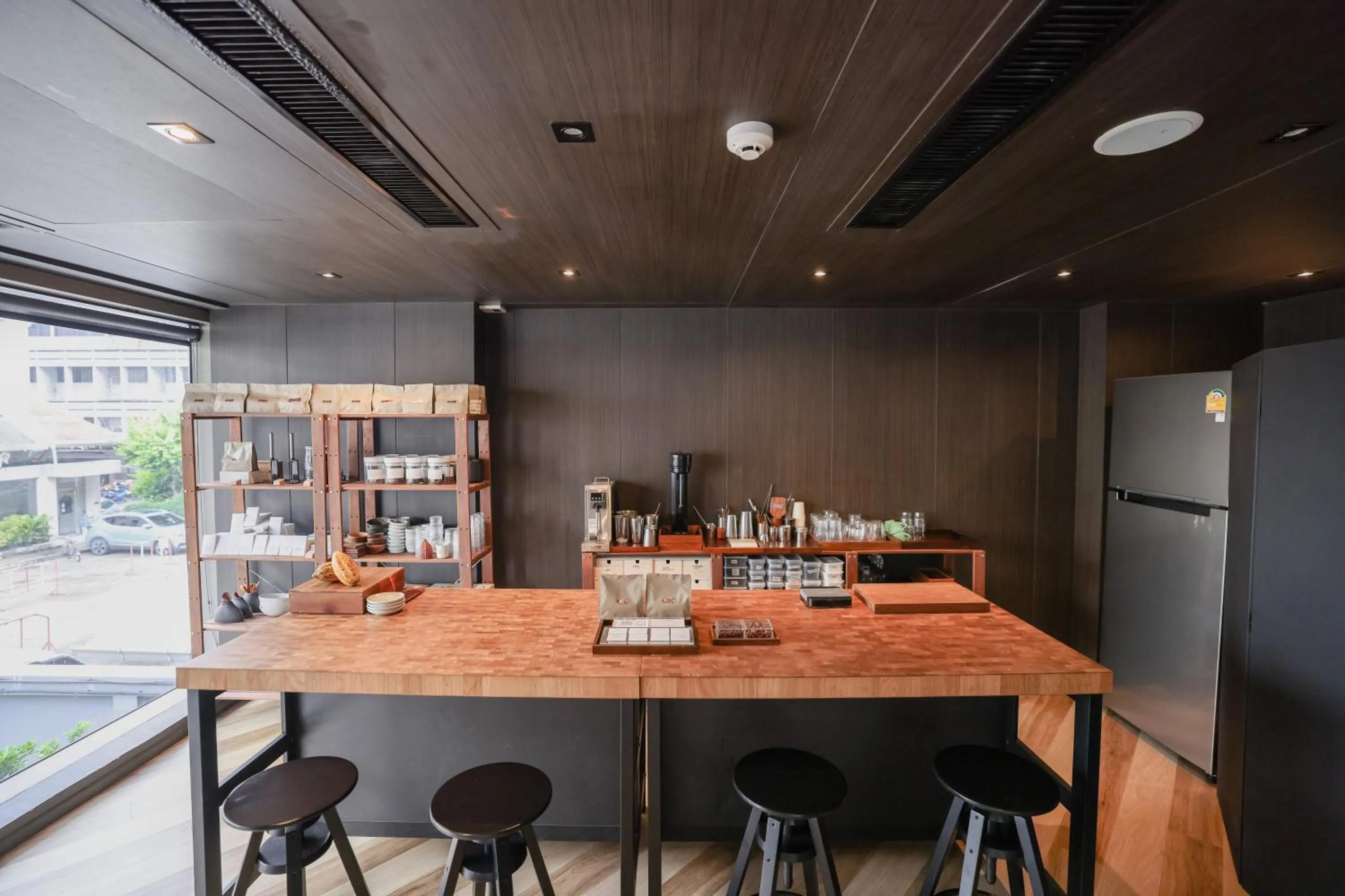 Coffee/tea facilities in Seekers Finders Rama IV Hotel SureStay Collection by BW