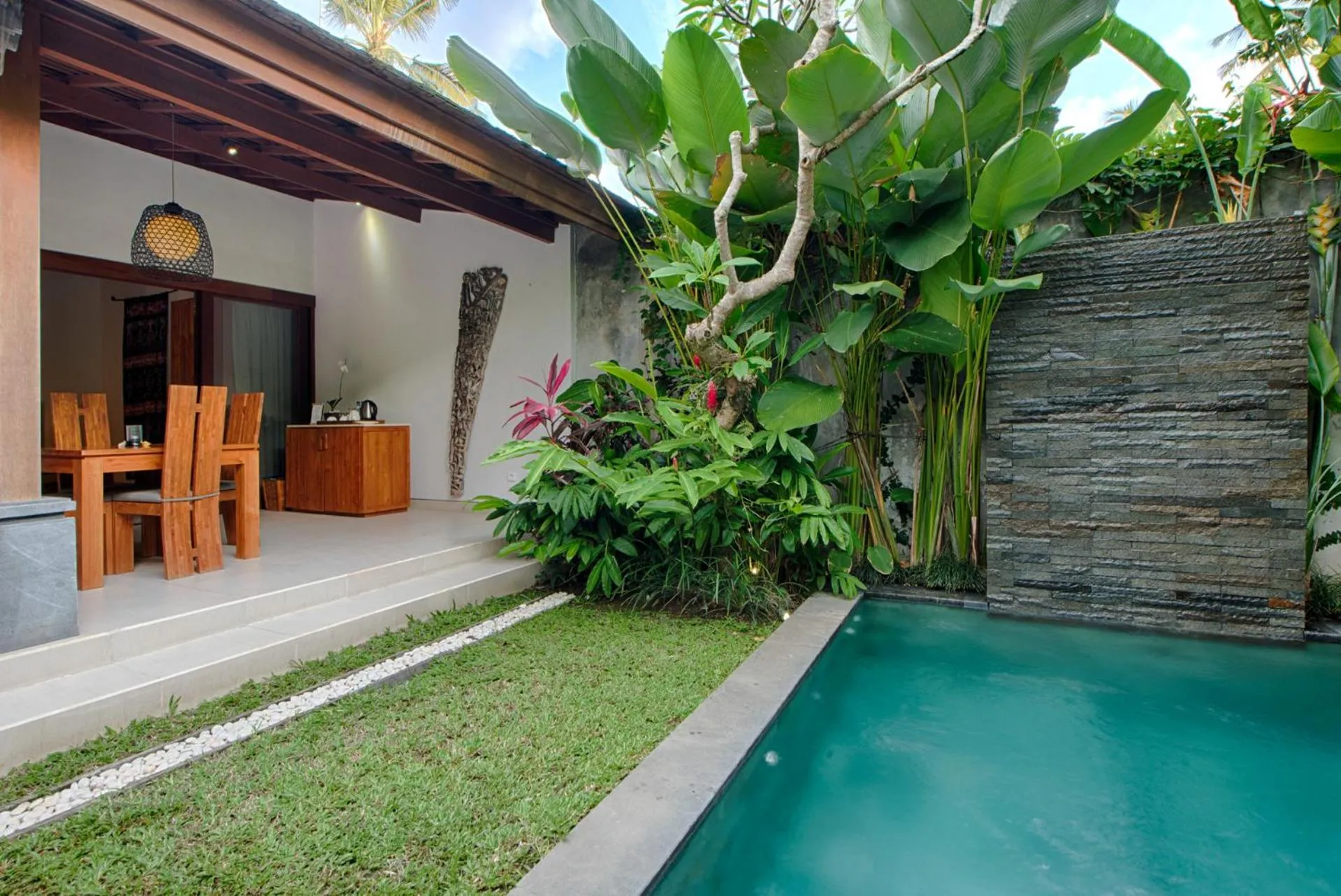 Garden in Santun Luxury Private Villas