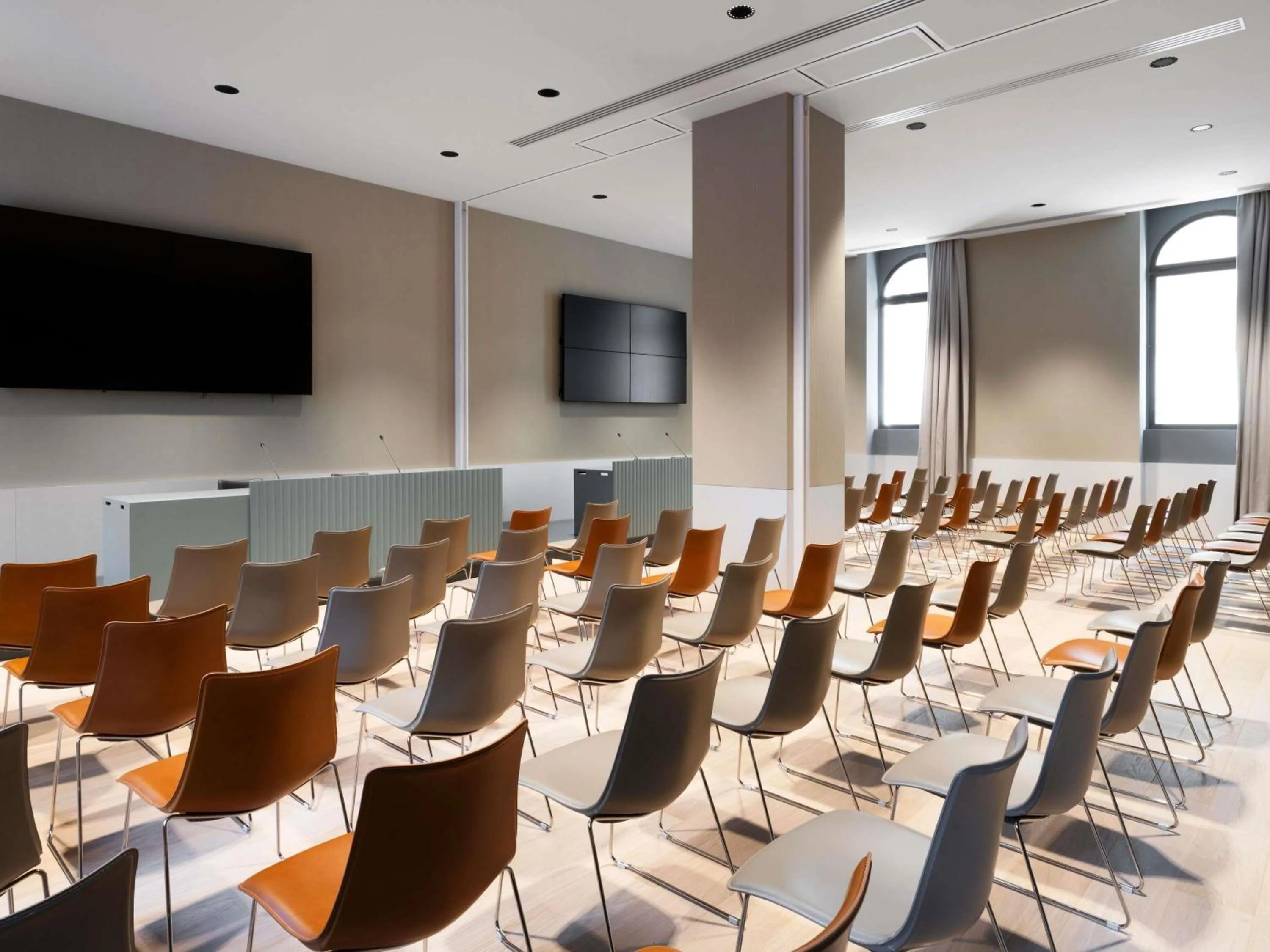 Meeting/conference room in Palazzo Tirso MGallery Cagliari