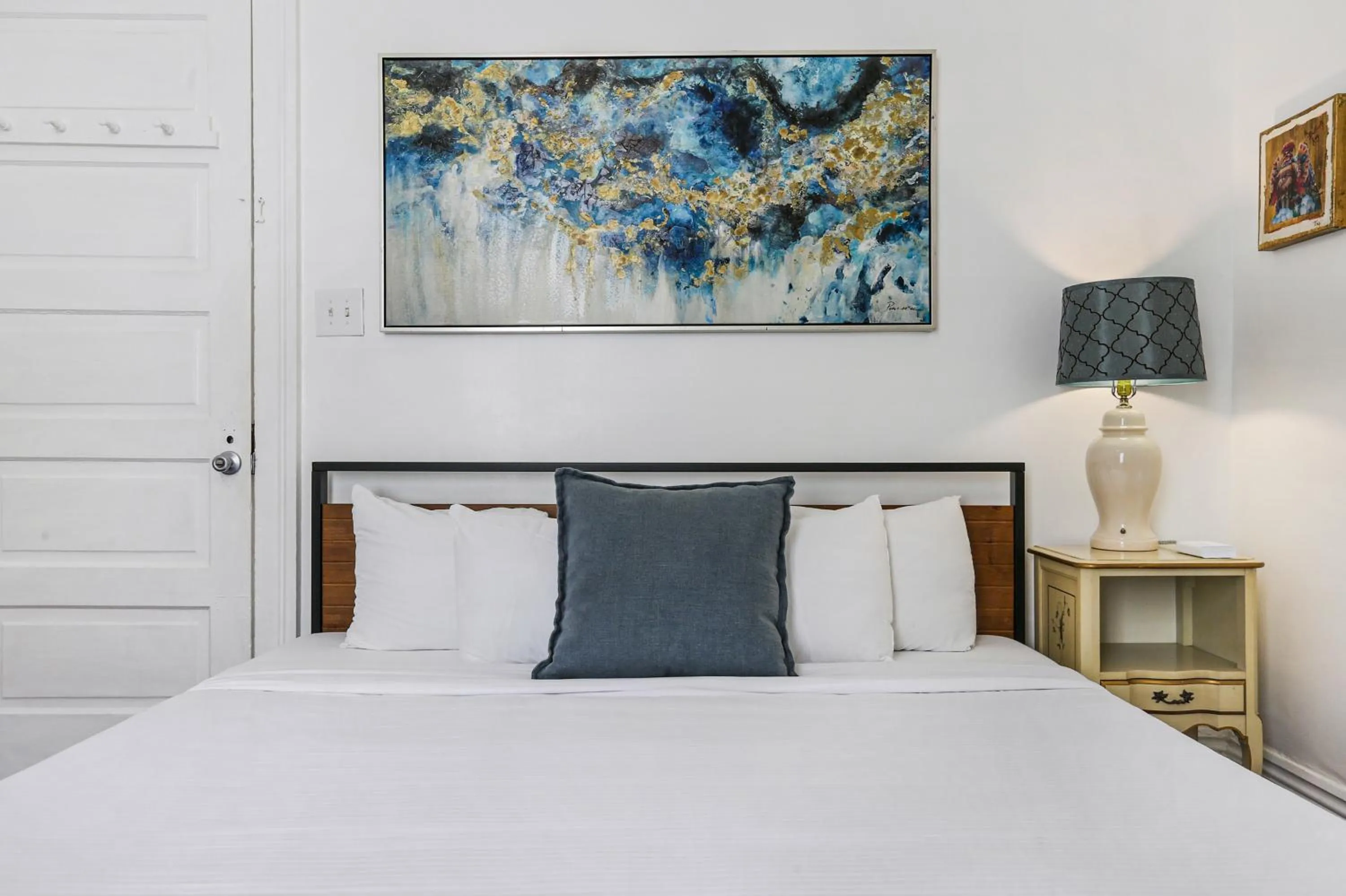 Bedroom, Bed in Uptown Spacious 4BD/3BA with Historic Charm