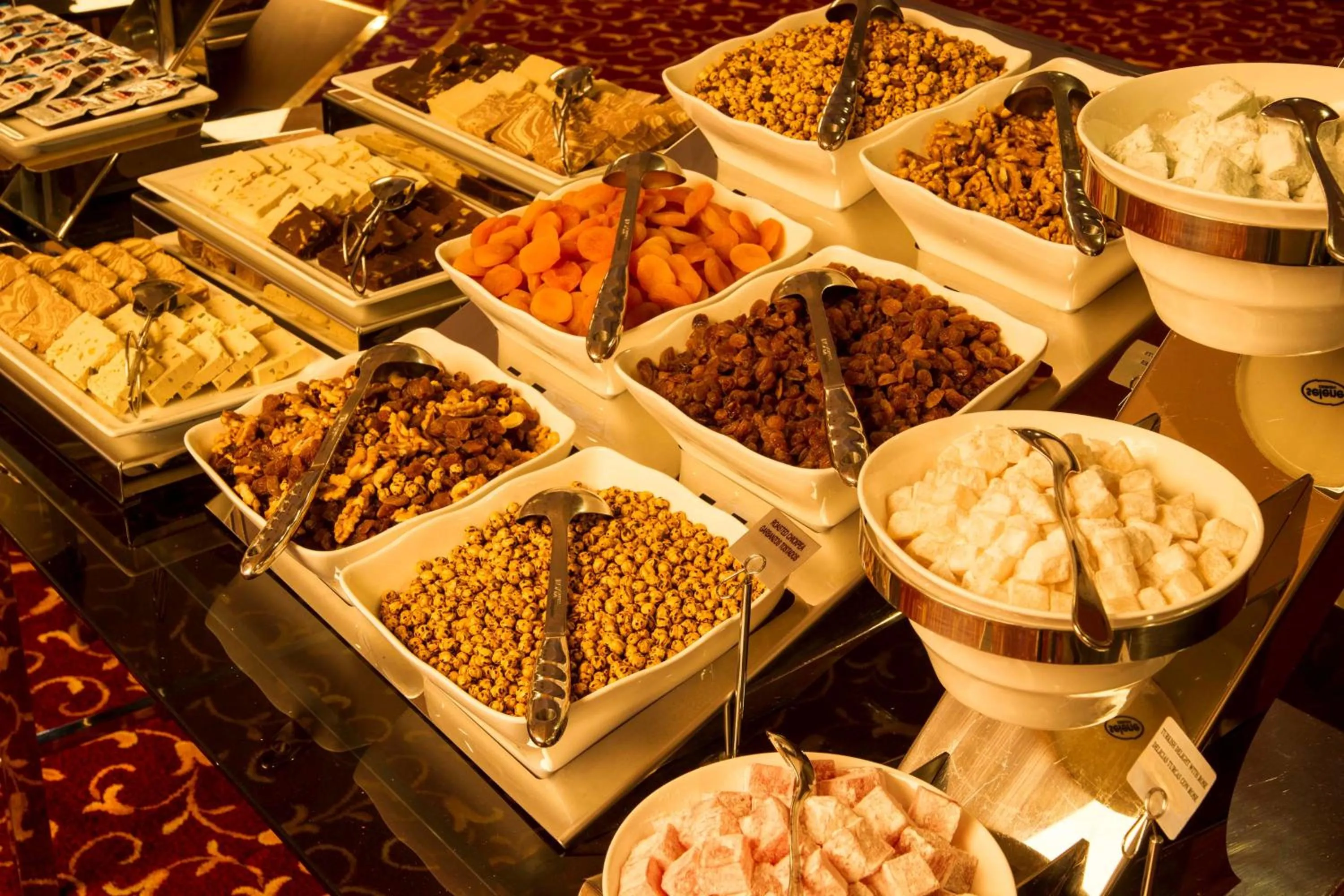 Restaurant/places to eat in Radisson Hotel President Old Town Istanbul