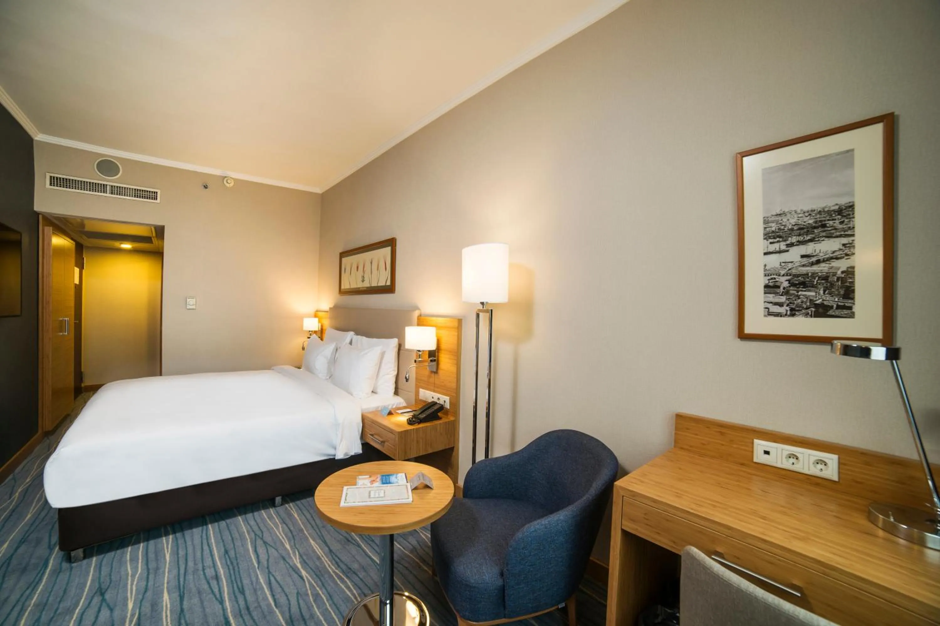 Bed in Radisson Hotel President Old Town Istanbul