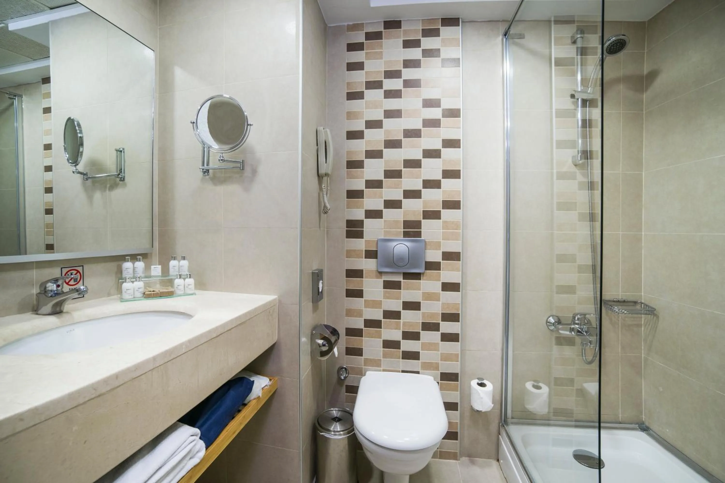 Bathroom in Radisson Hotel President Old Town Istanbul