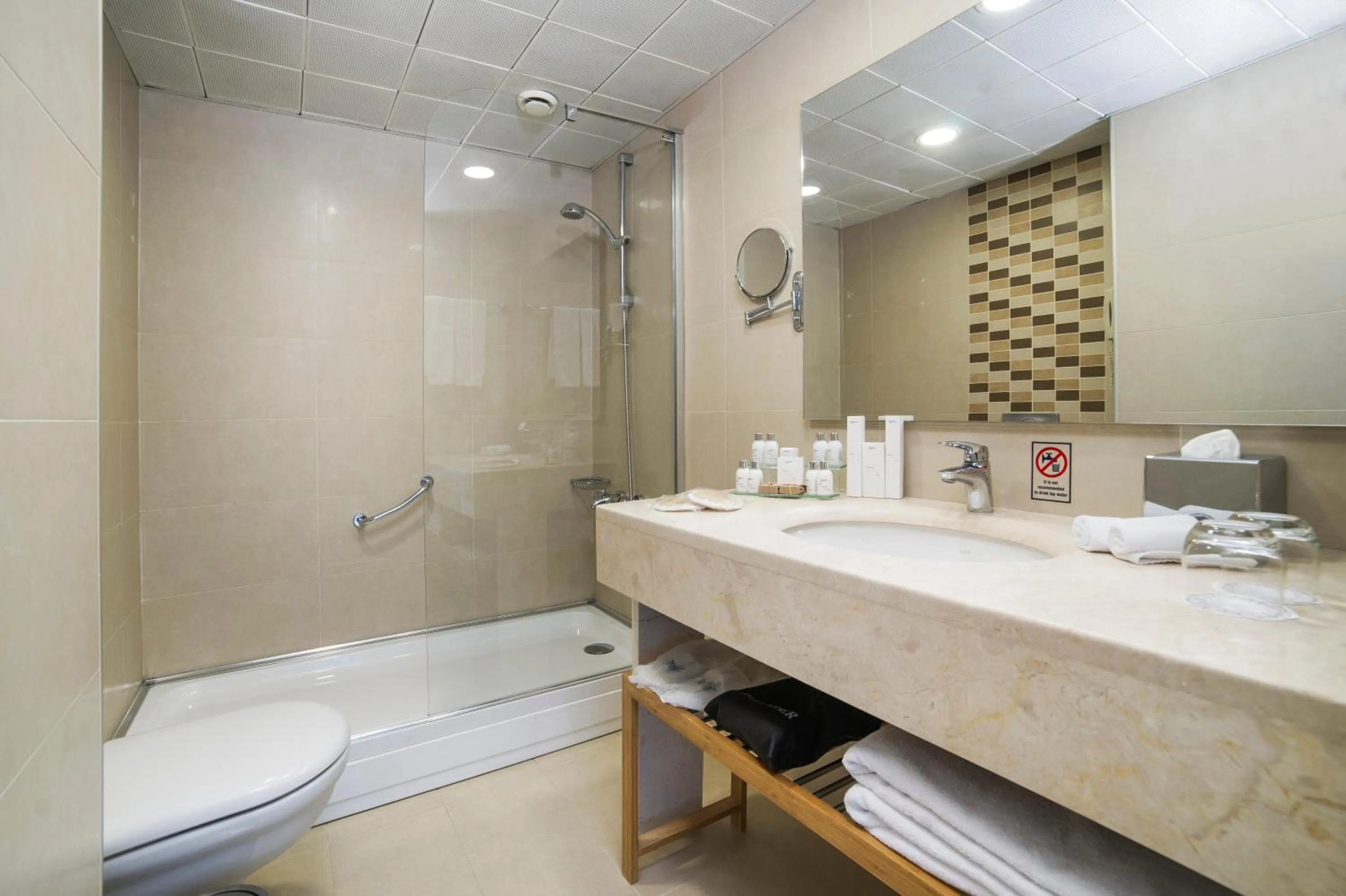 Bathroom in Radisson Hotel President Old Town Istanbul