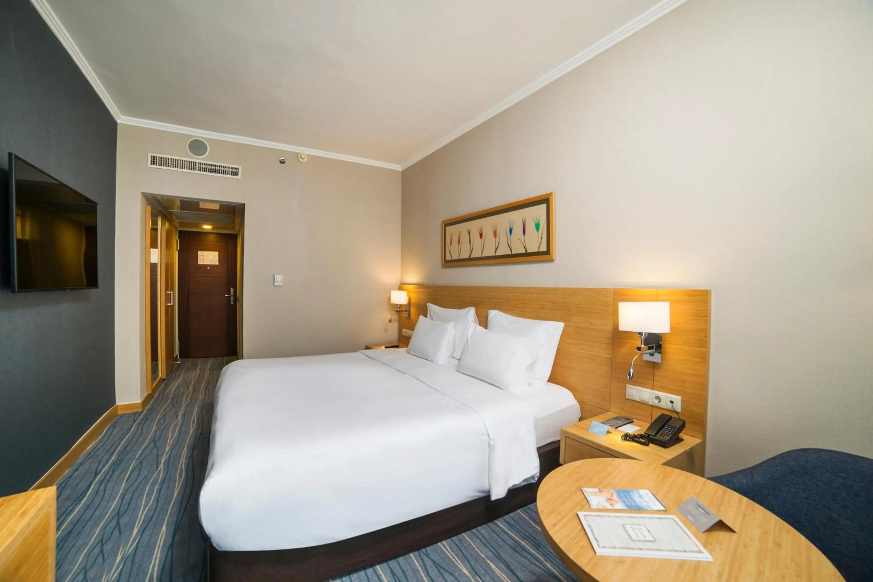 Bed in Radisson Hotel President Old Town Istanbul