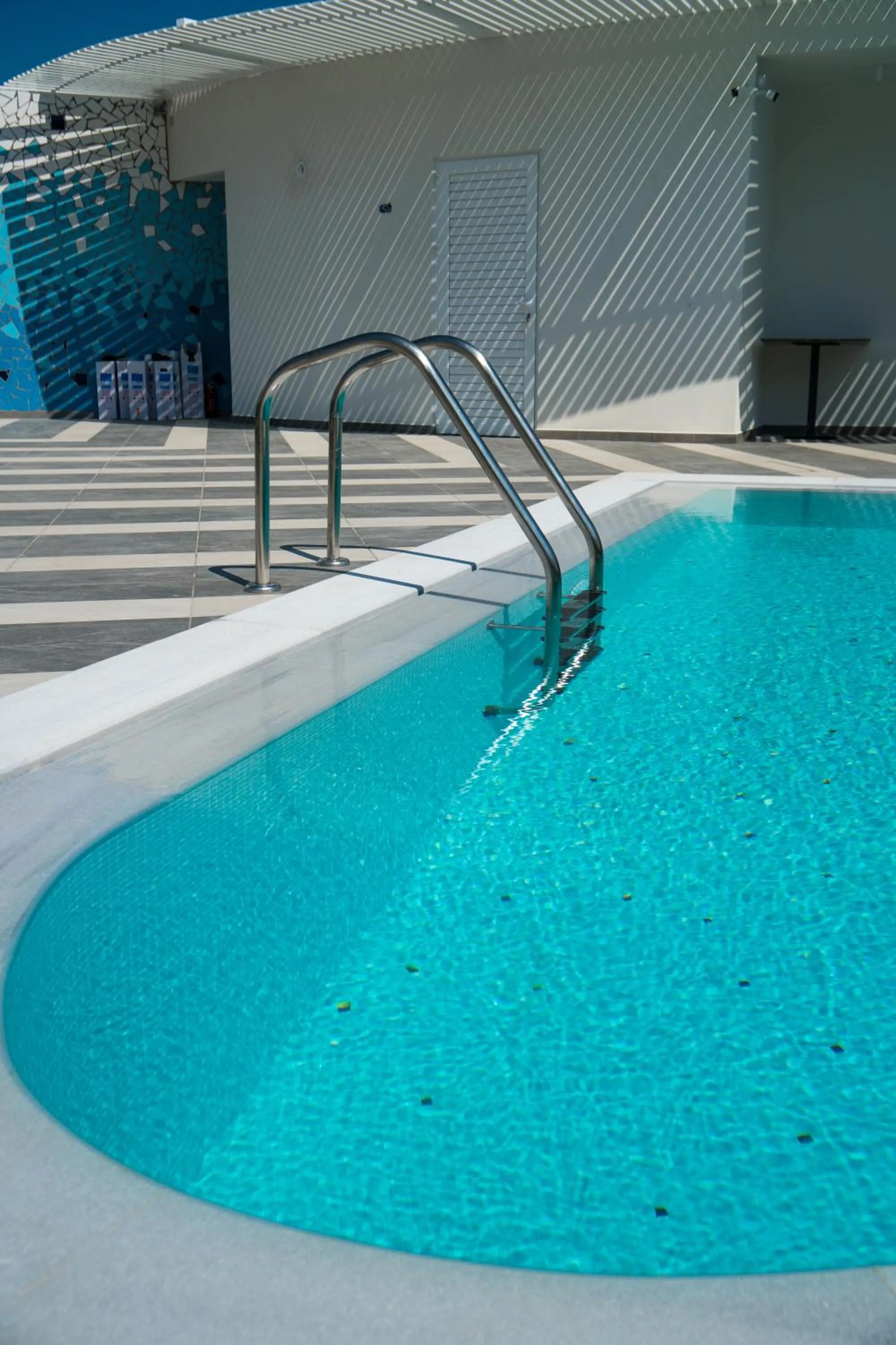 Swimming pool in Evdokia Suites