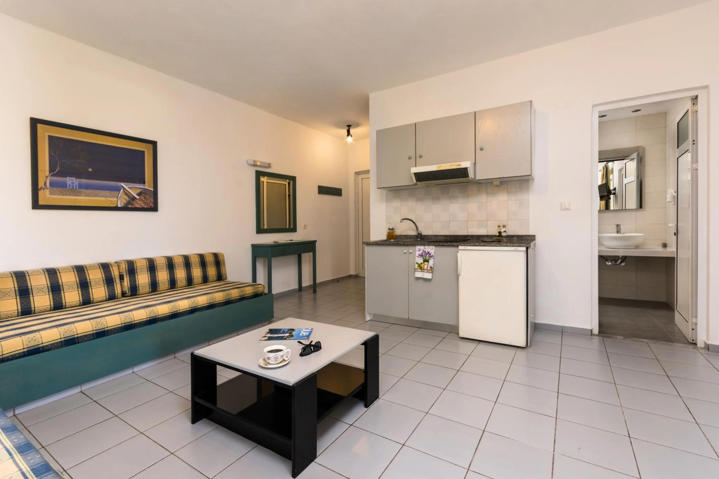 Kitchen or kitchenette in Evdokia Suites