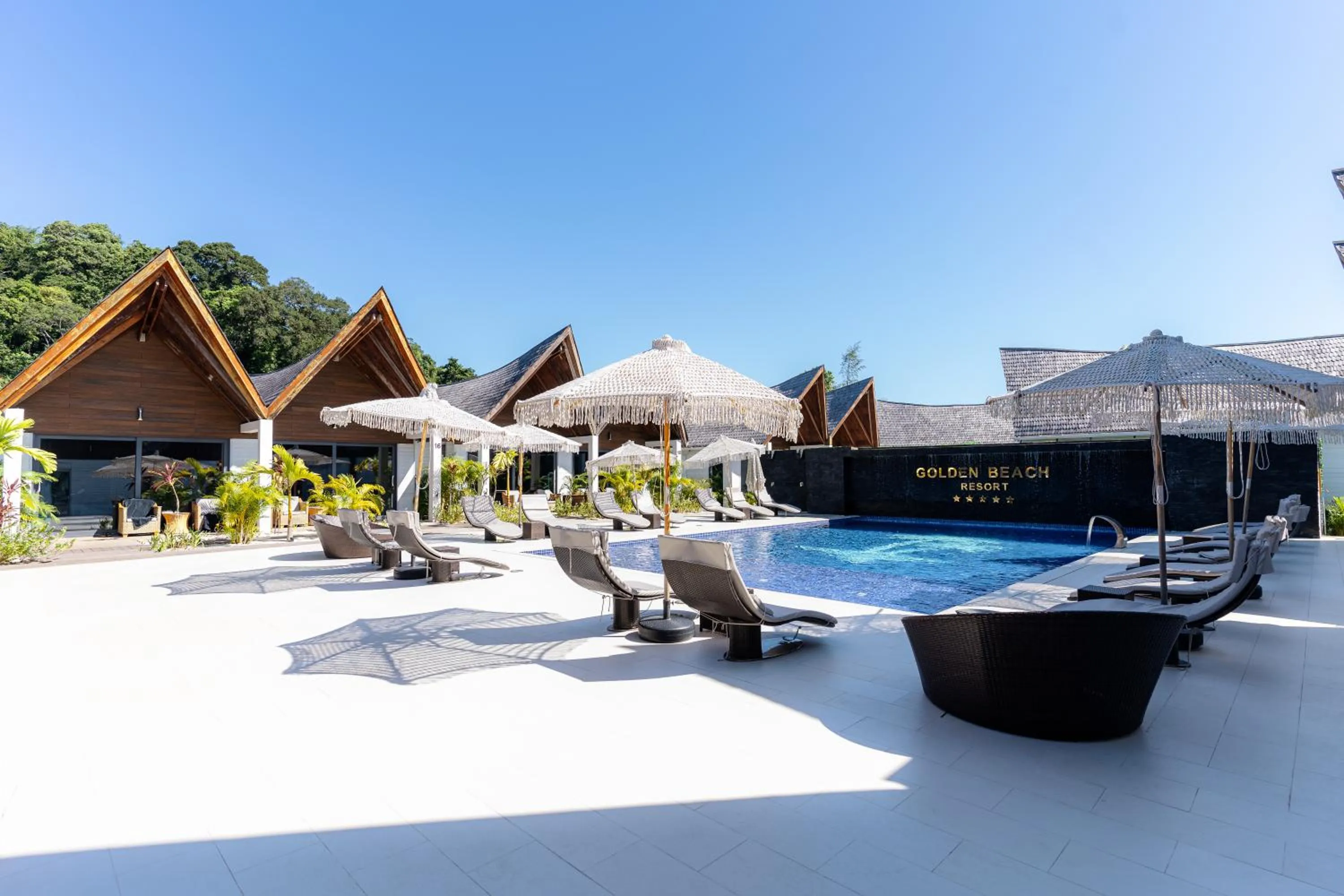 Pool view in Golden Beach Resort