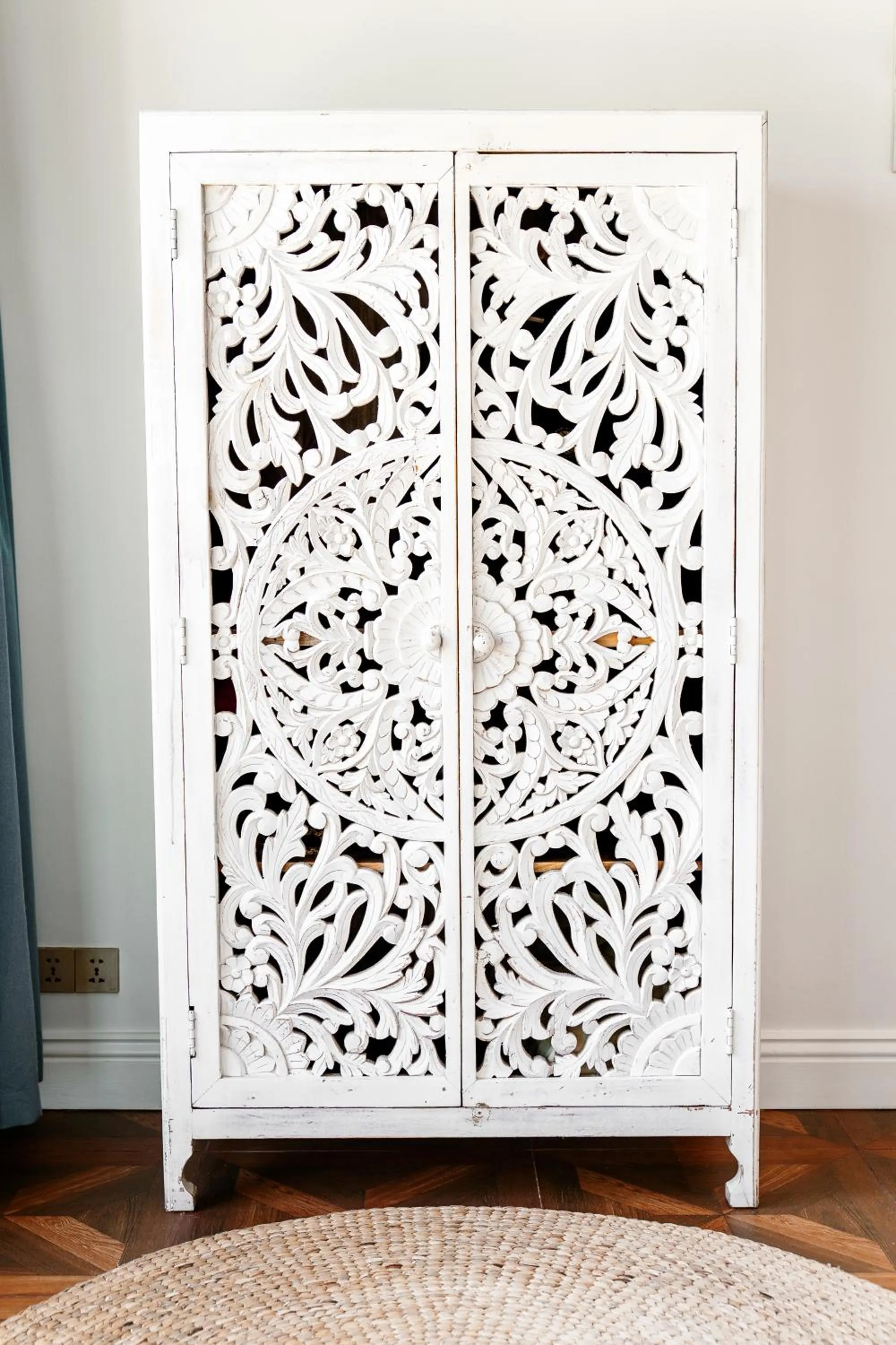 wardrobe in Golden Beach Resort