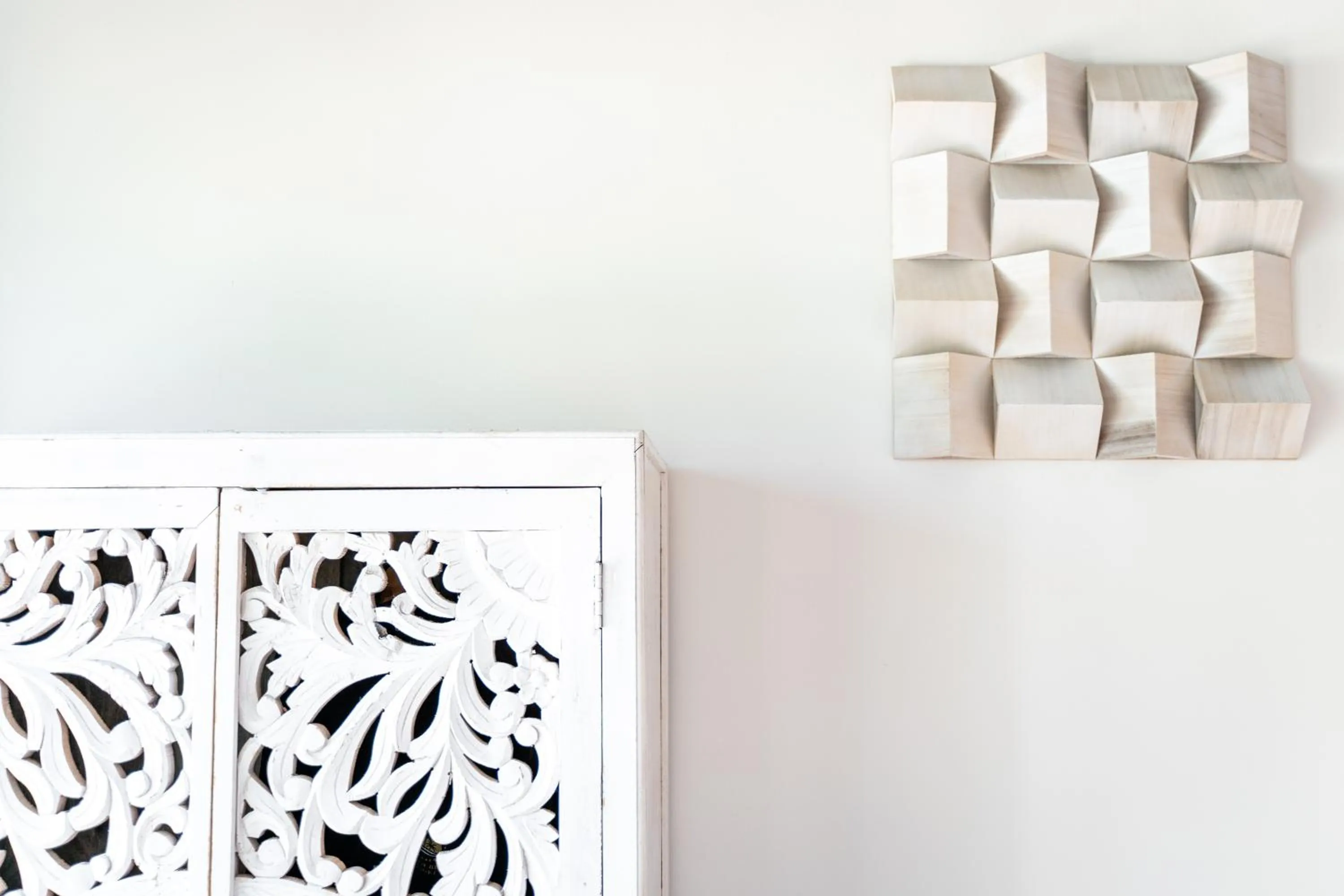 Decorative detail in Golden Beach Resort