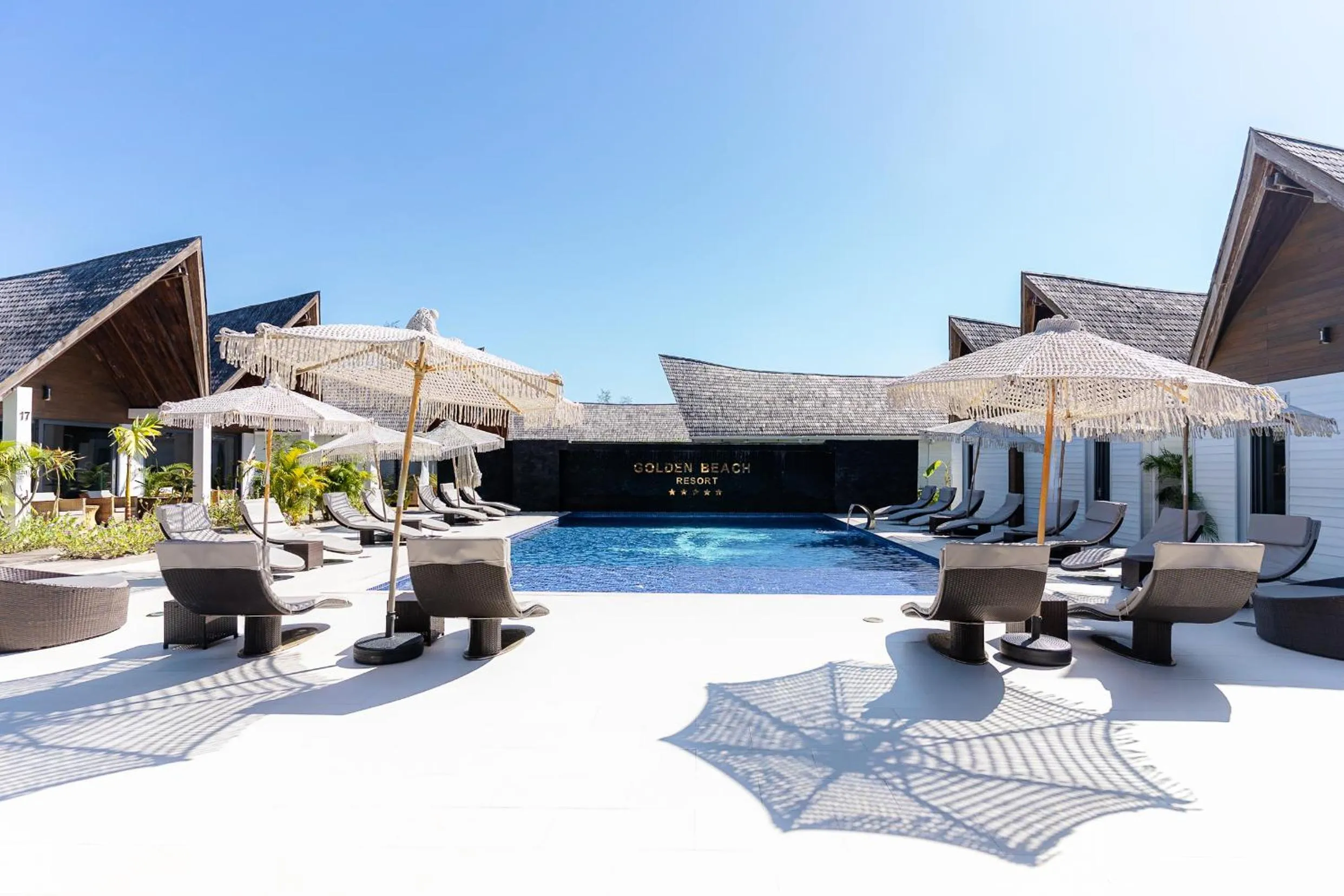 Property building in Golden Beach Resort