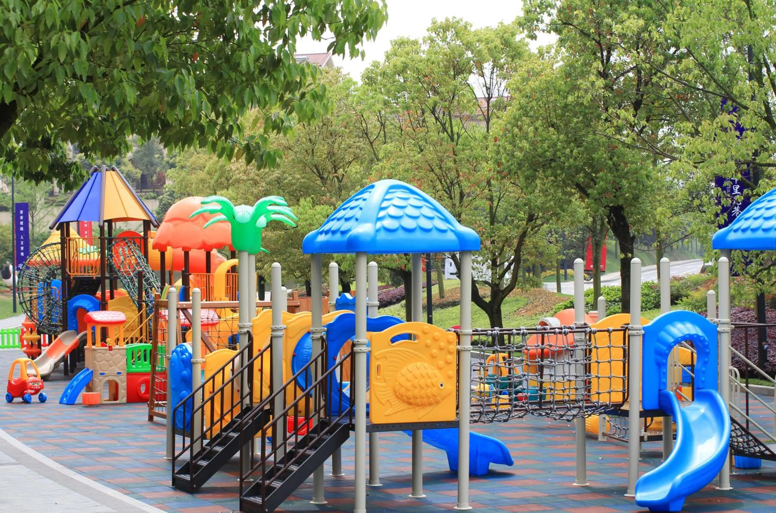 Children play ground in Howard Johnson Agile Plaza Chengdu
