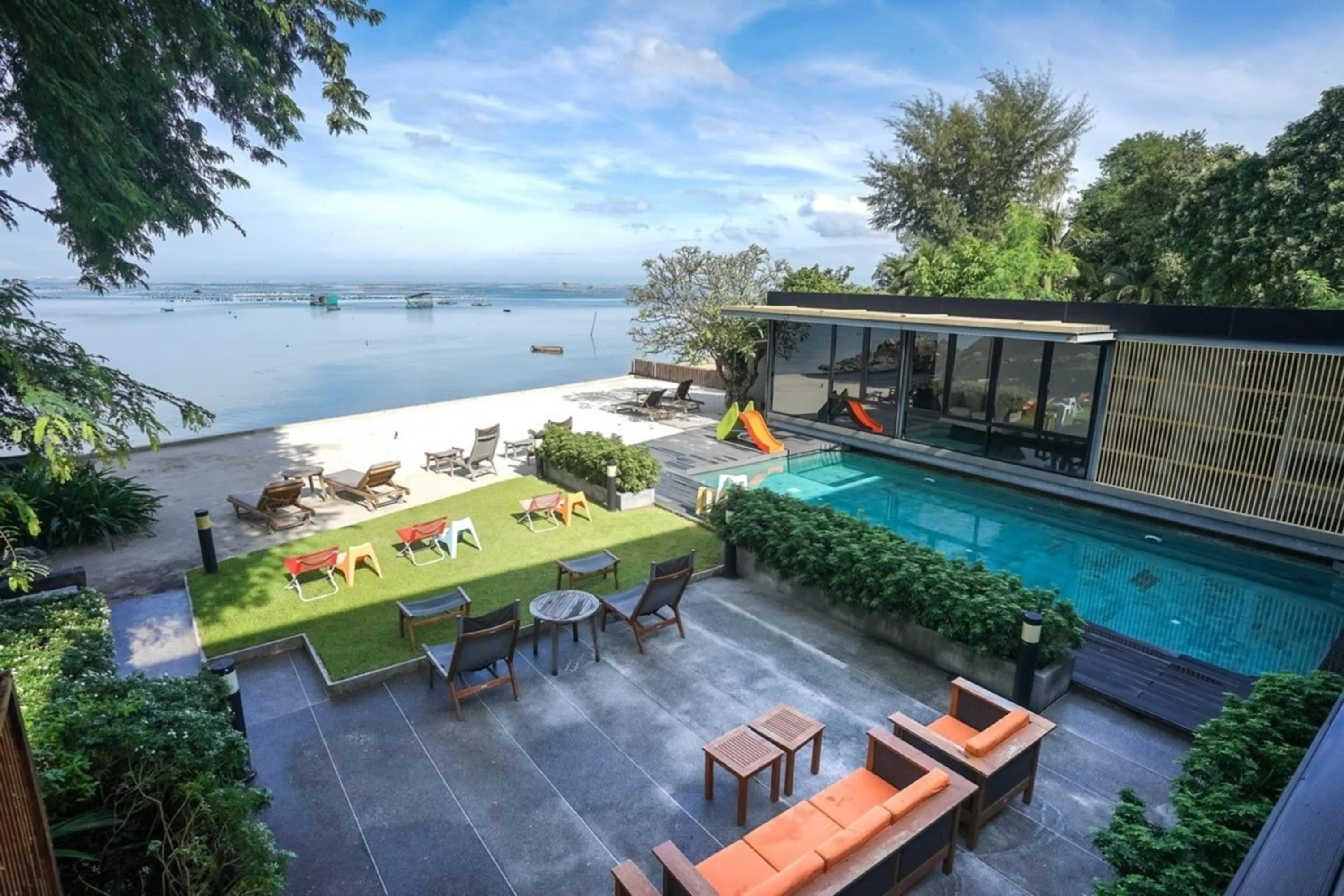 Natural landscape in Balcony Seaside Sriracha Hotel & Serviced Apartments