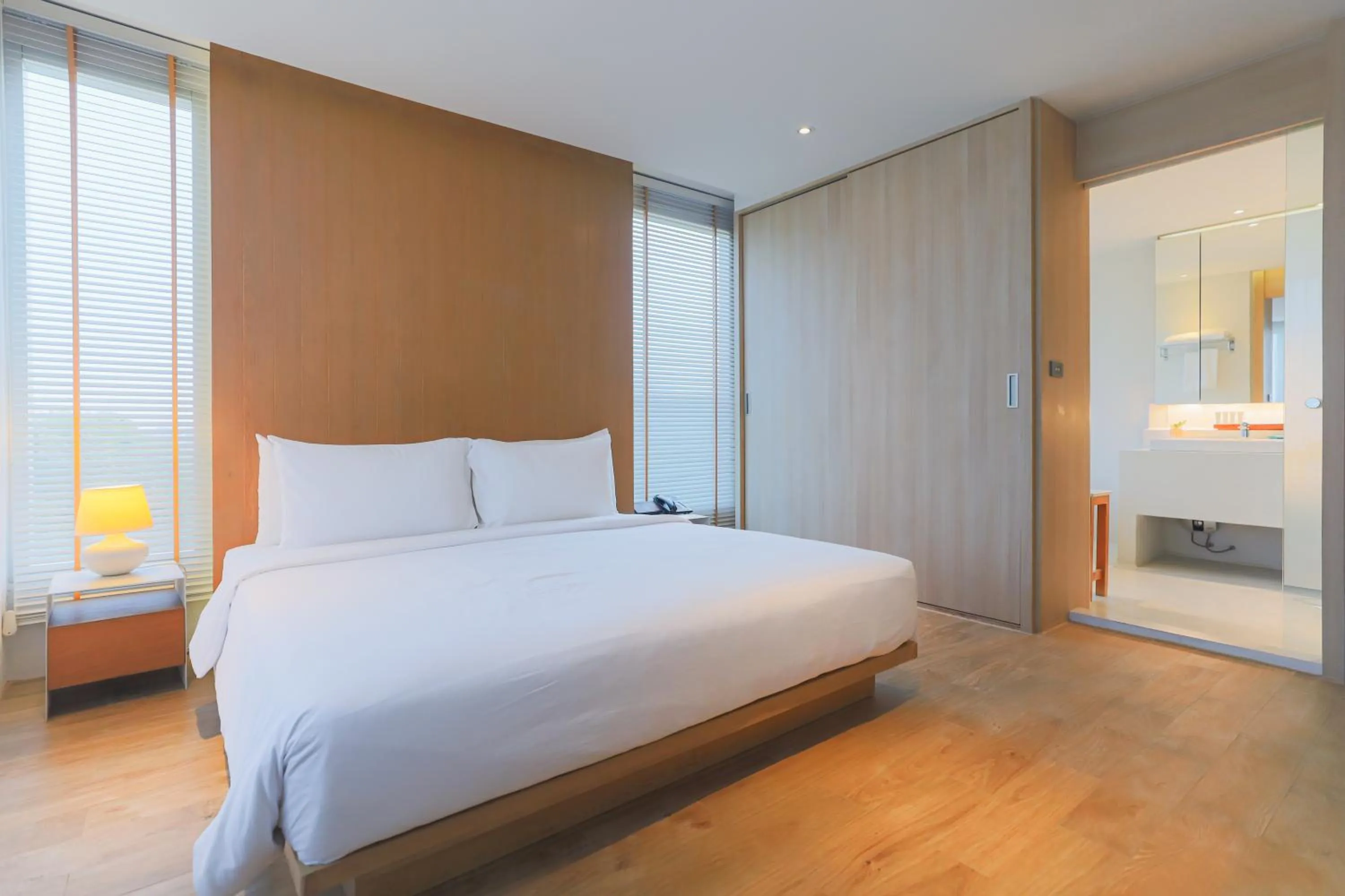 Bed in Balcony Seaside Sriracha Hotel & Serviced Apartments