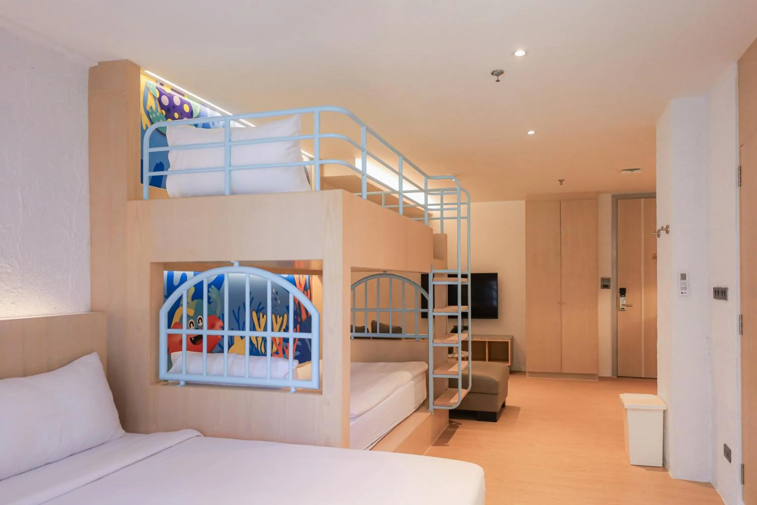 Bed in Balcony Seaside Sriracha Hotel & Serviced Apartments