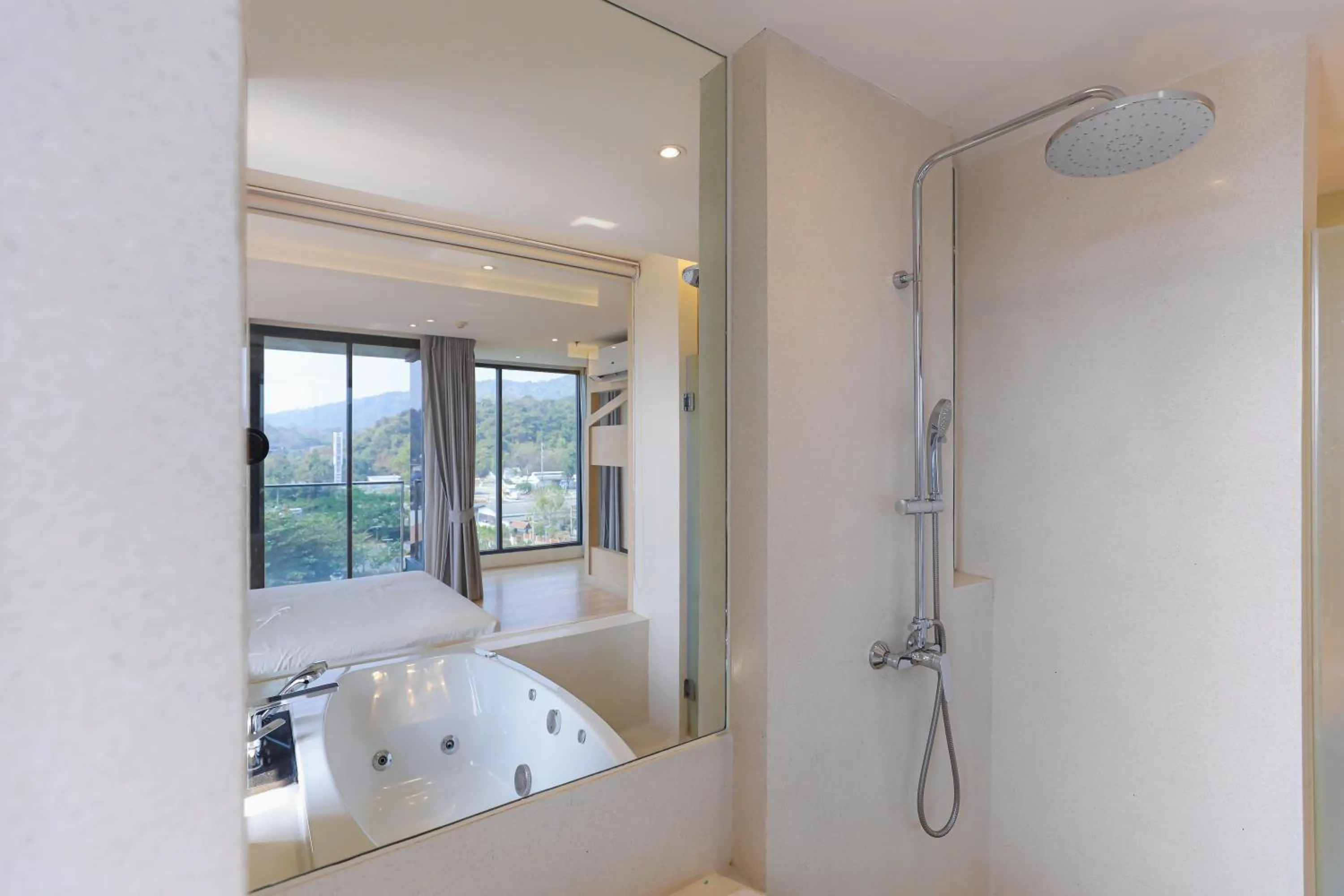 Shower in Balcony Seaside Sriracha Hotel & Serviced Apartments