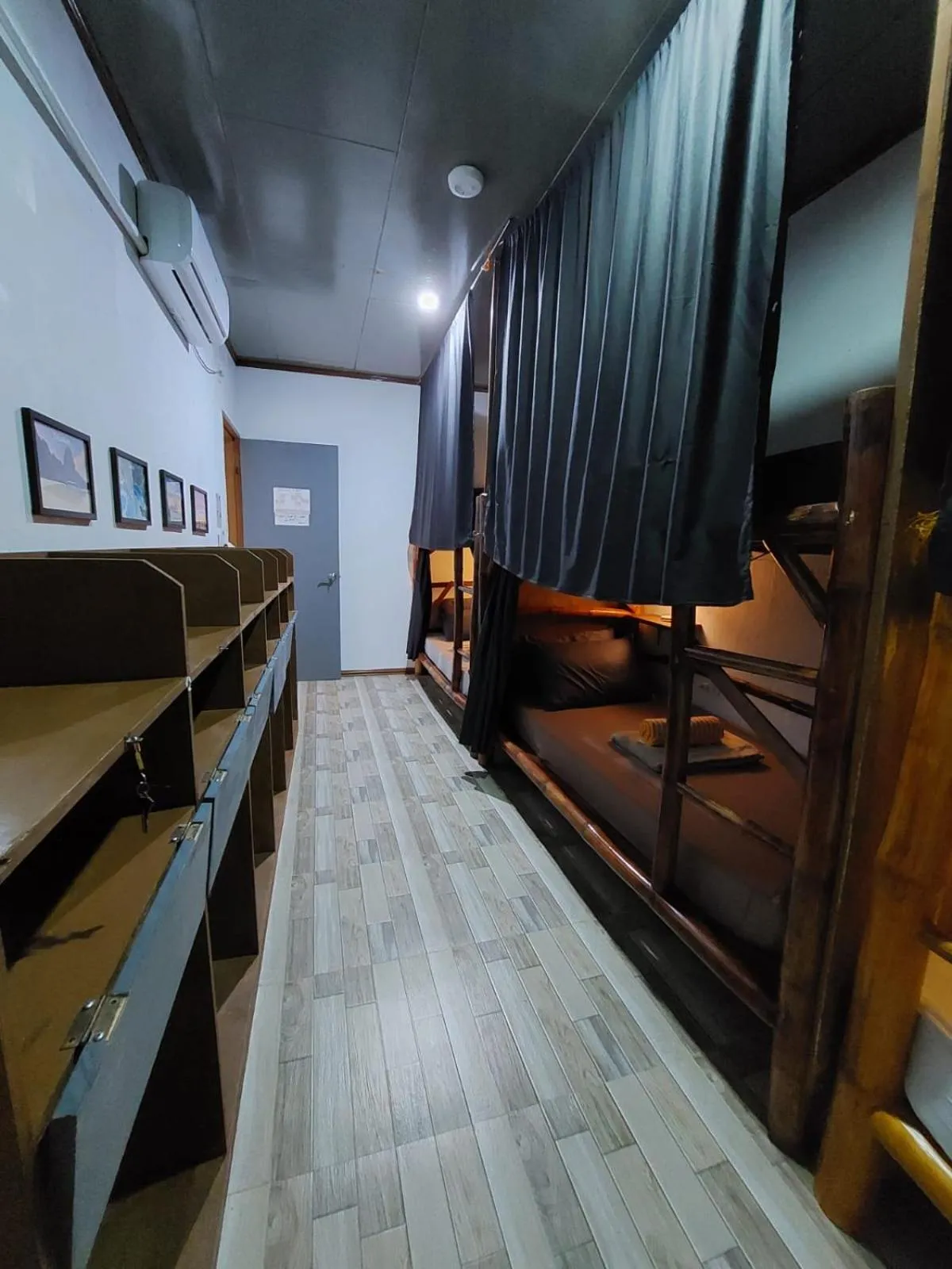 bunk bed, Bed in Ohlala Hostel