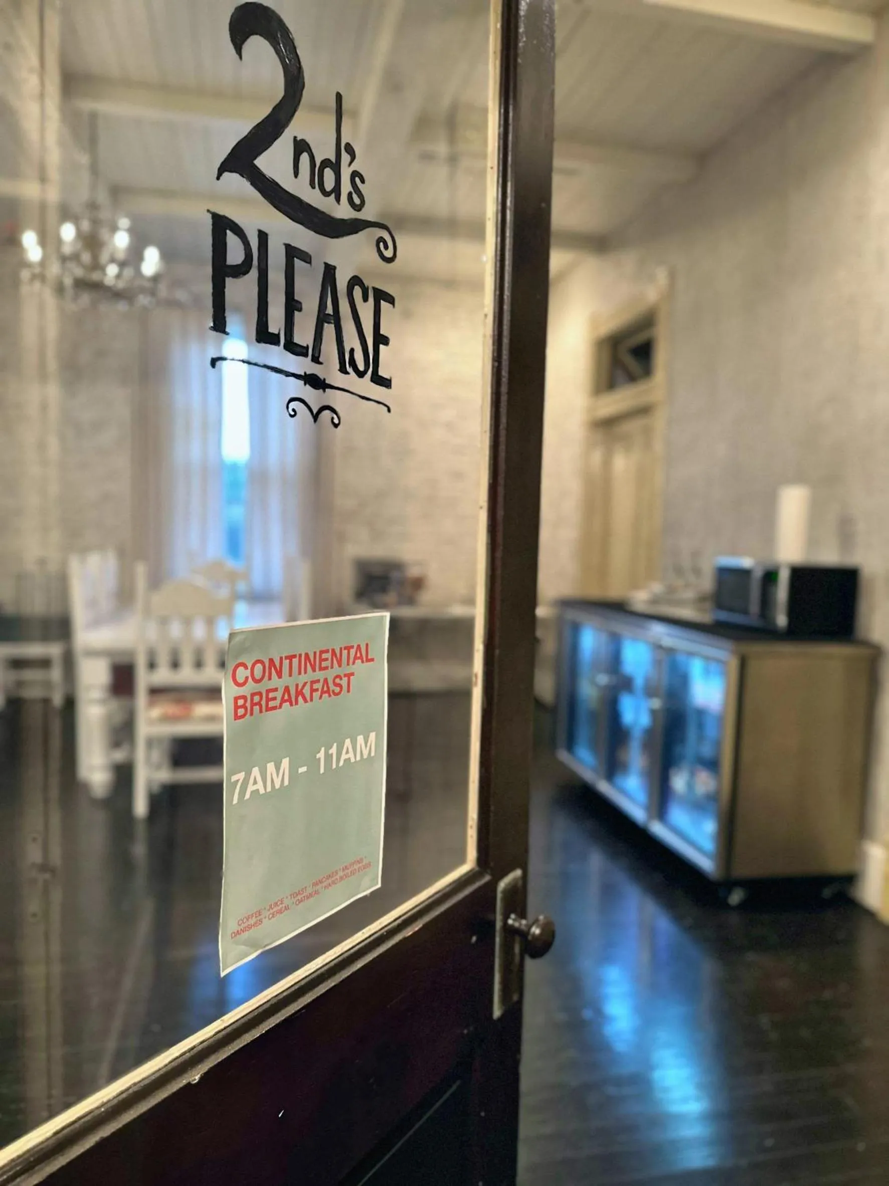 Breakfast in Mulberry Inn