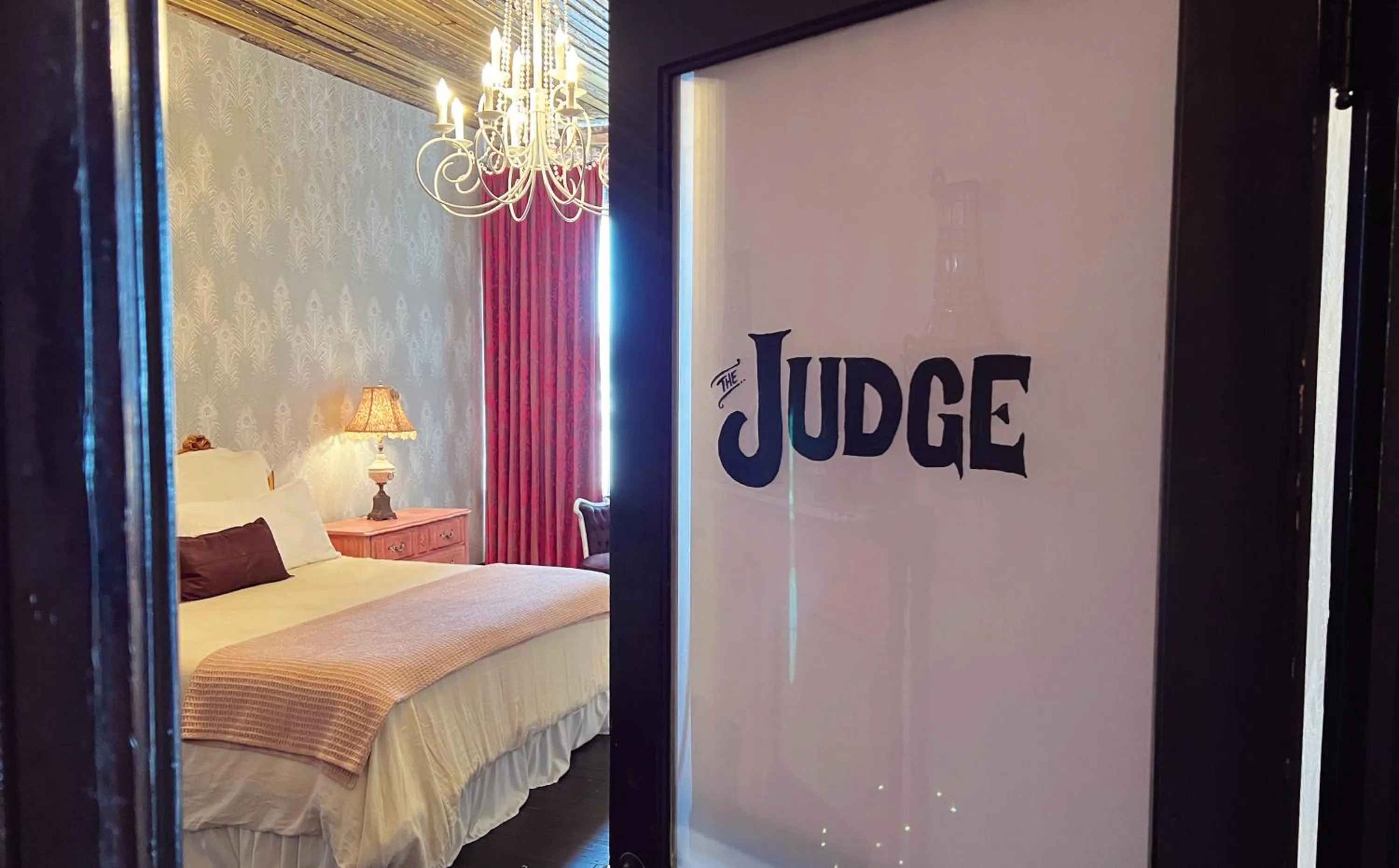 Bedroom in Mulberry Inn