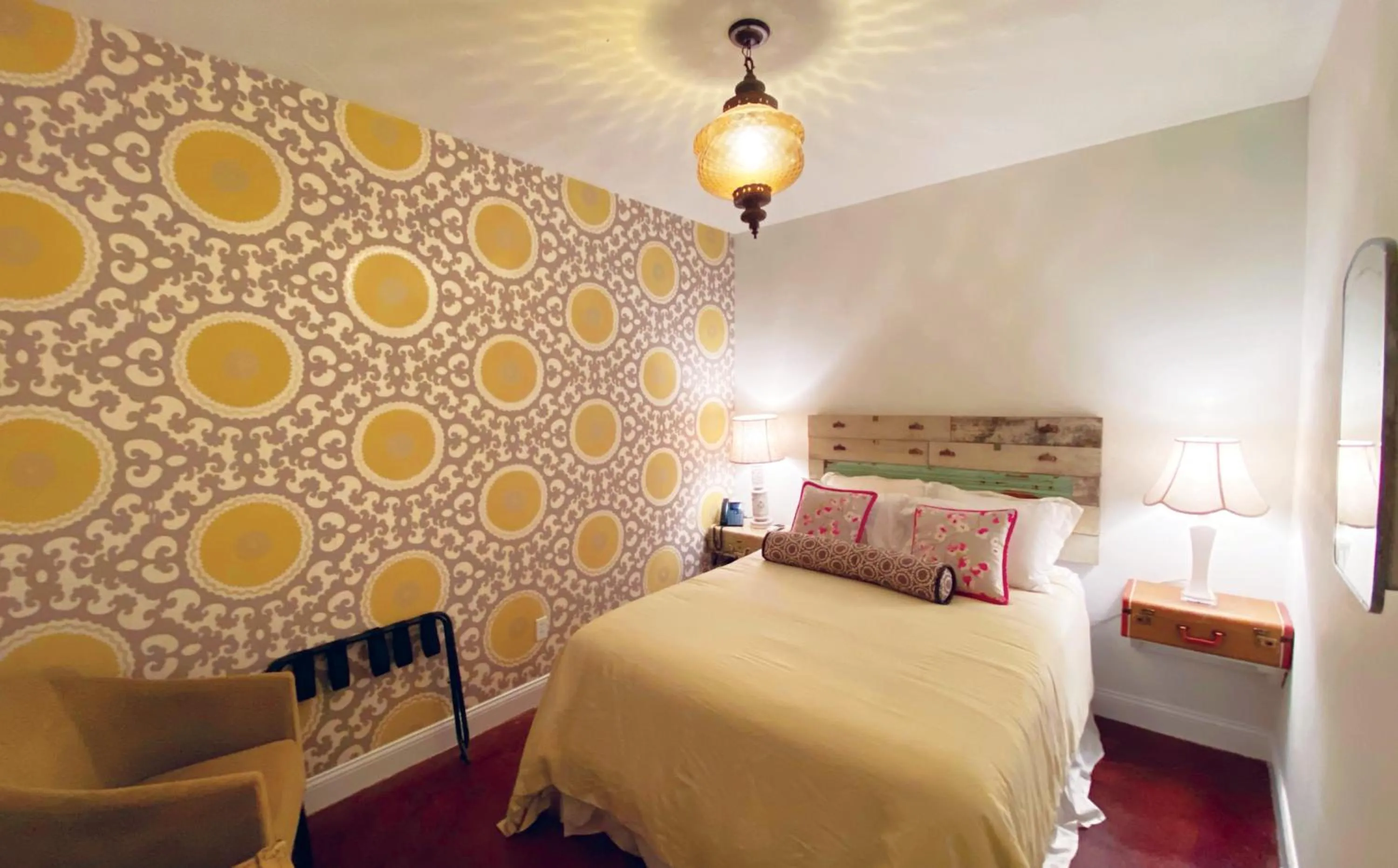 Photo of the whole room in Mulberry Inn