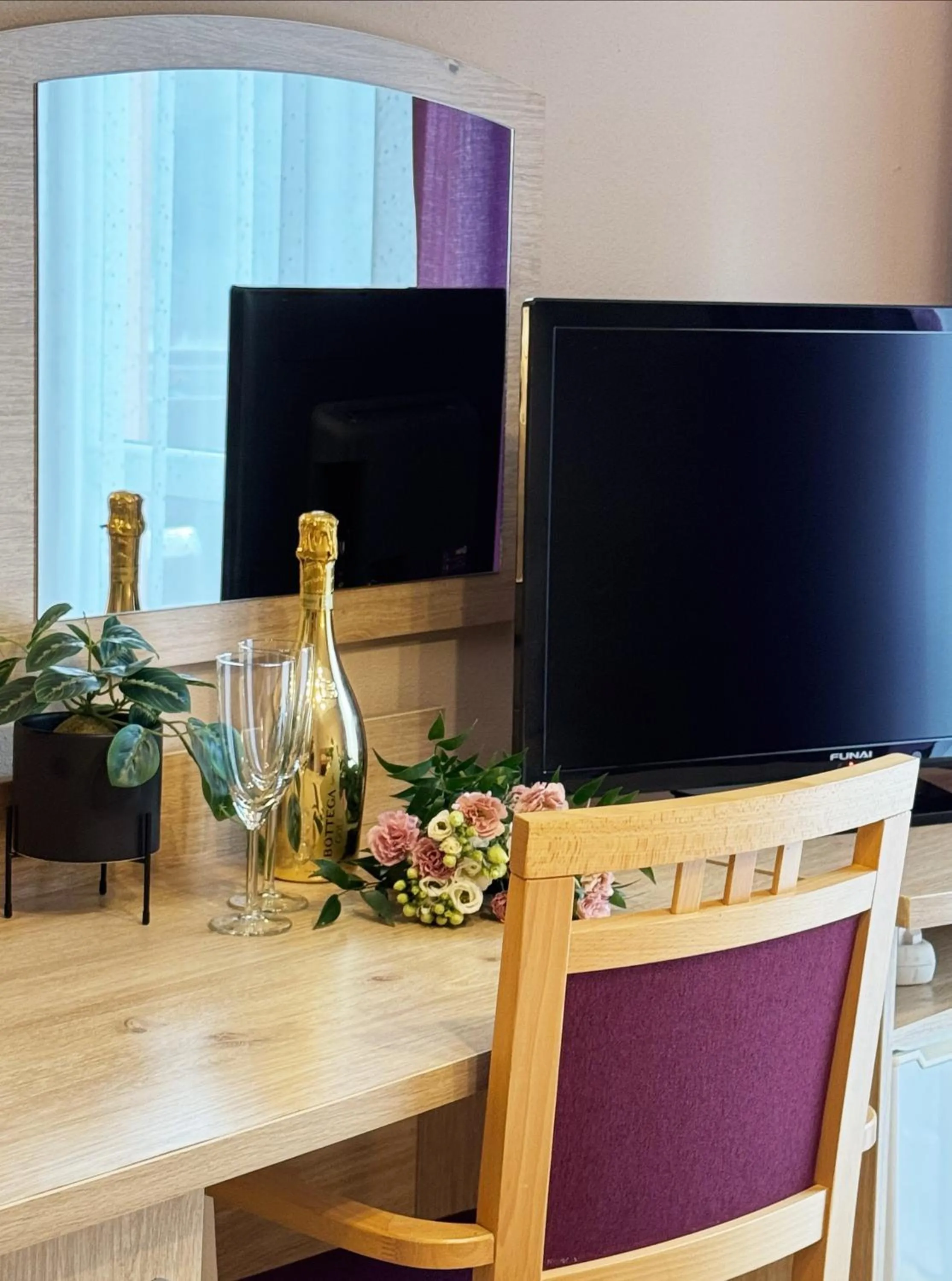 Communal lounge/ TV room in Dworek nad Wisłą